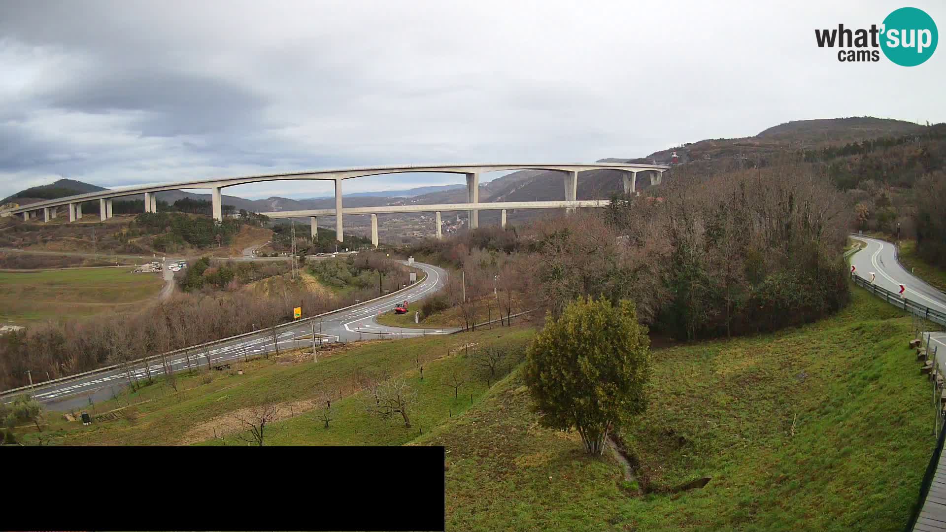 Camera en vivo Črni Kal Viaducto – Viki Burger
