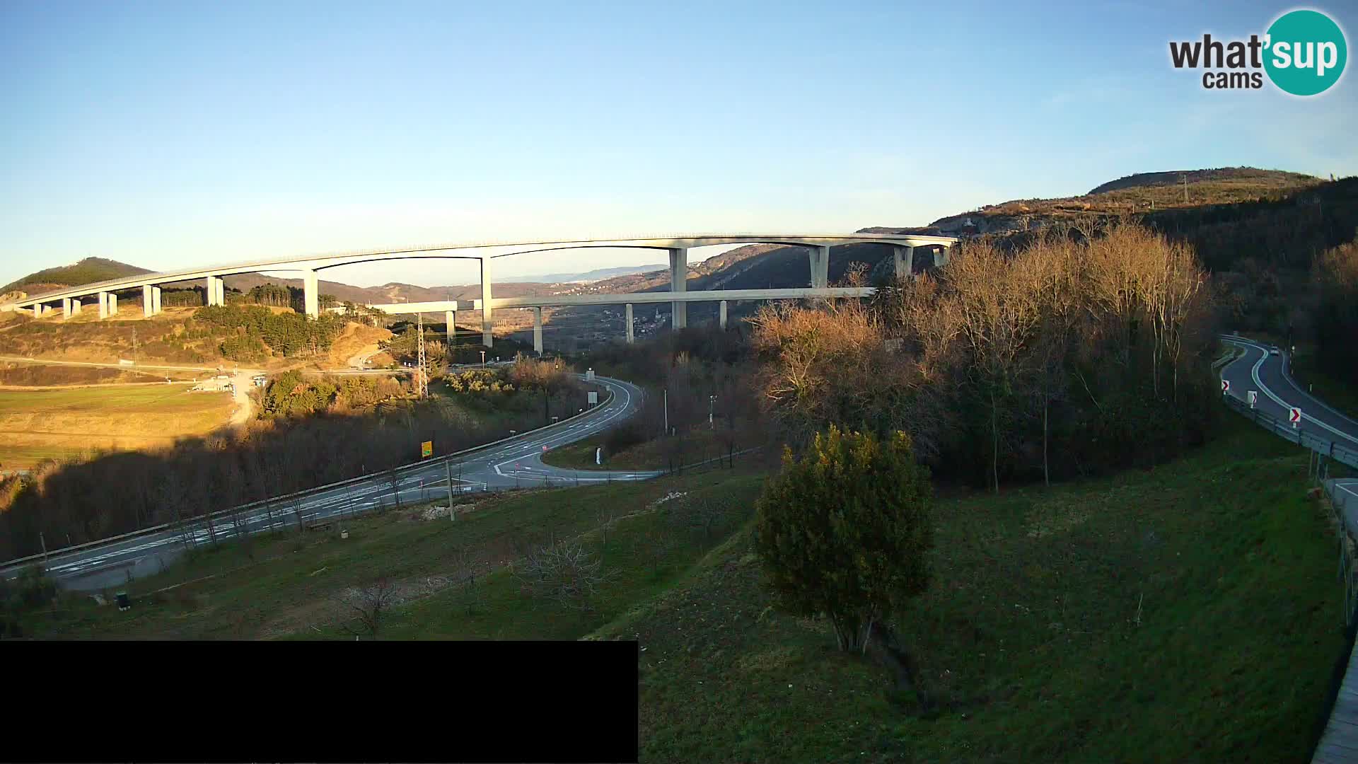Camera en vivo Črni Kal Viaducto – Viki Burger