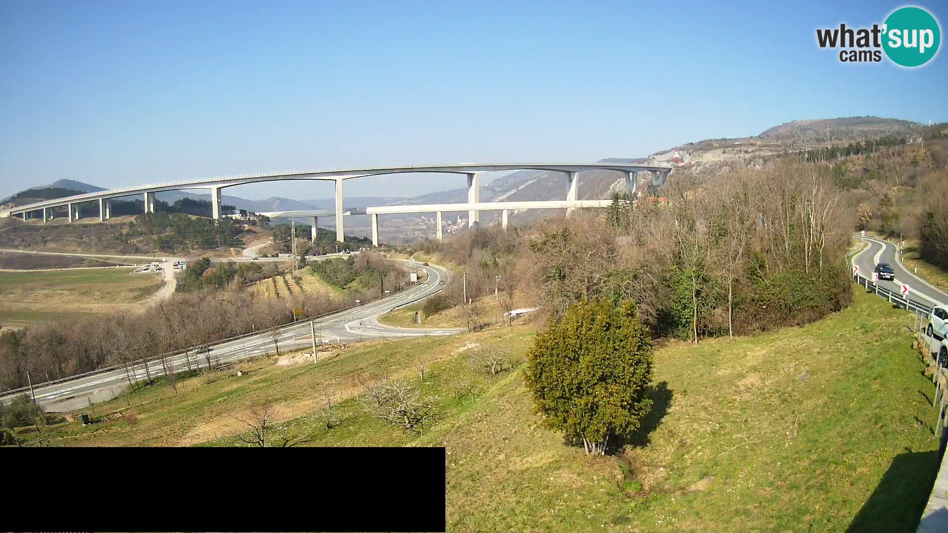 Webcam Črni Kal Viaduct – view from Viki Burger