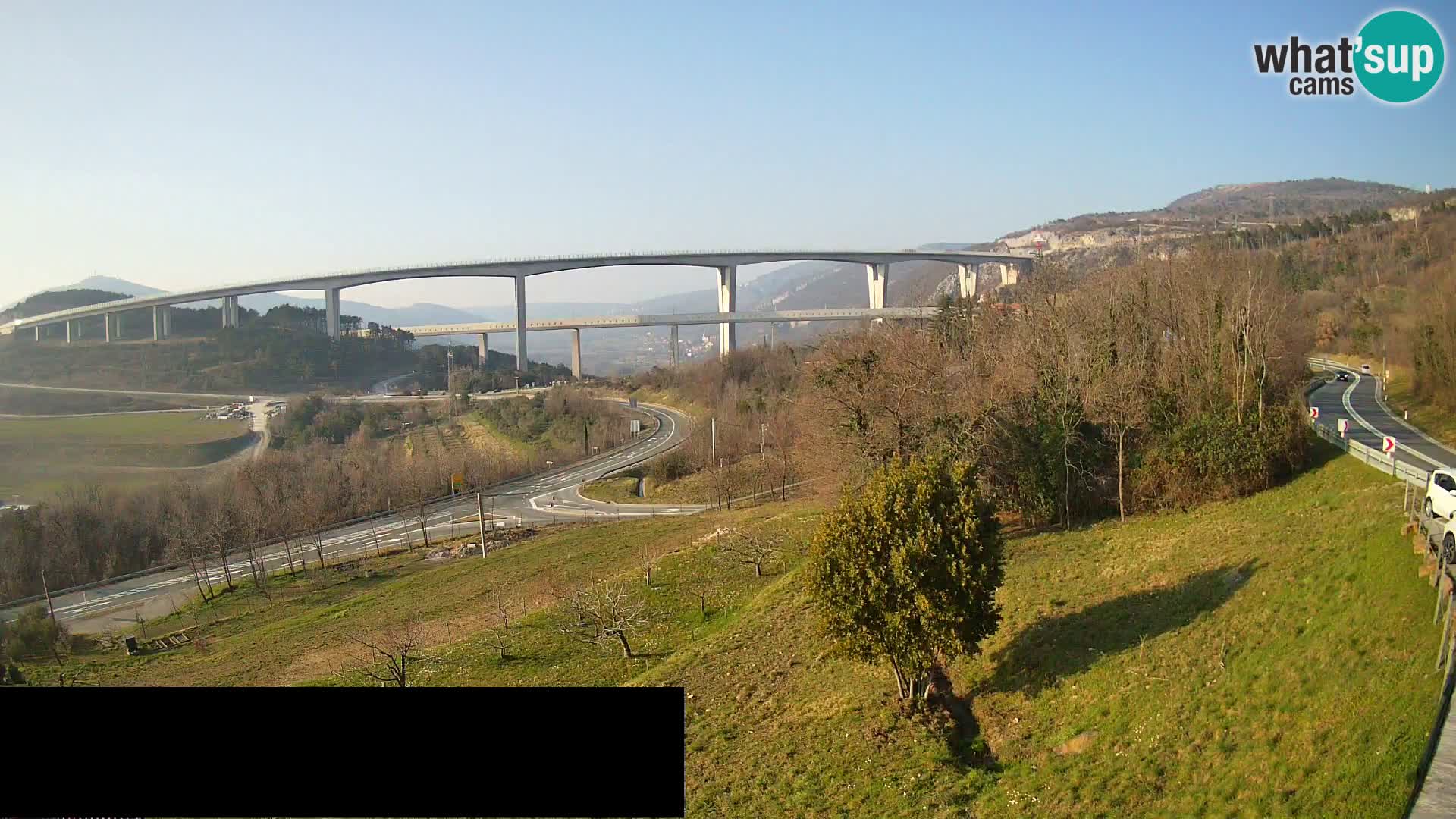Live cam Črni Kal Viaduc – Viki Burger