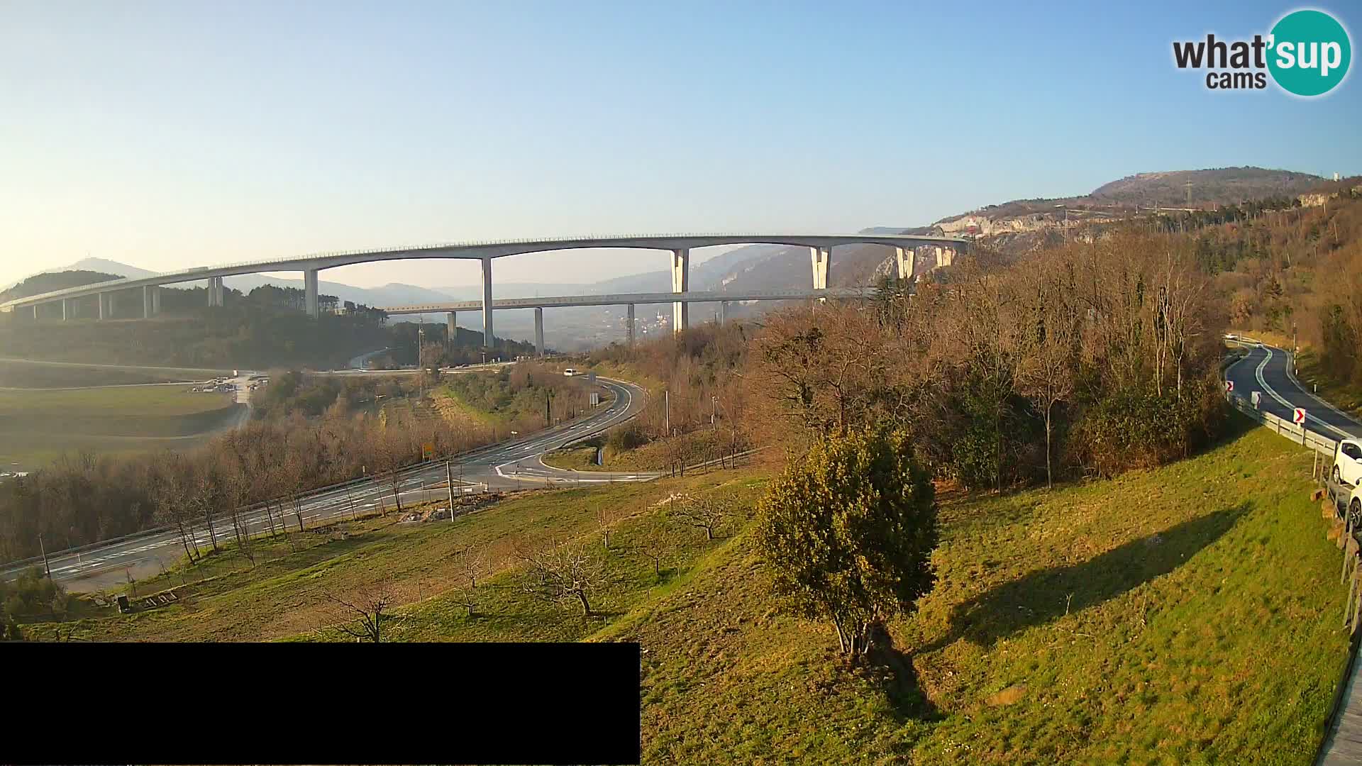 Live cam Črni Kal Viaduc – Viki Burger