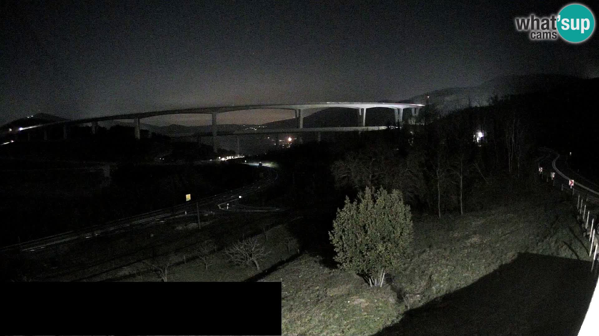 Camera en vivo Črni Kal Viaducto – Viki Burger