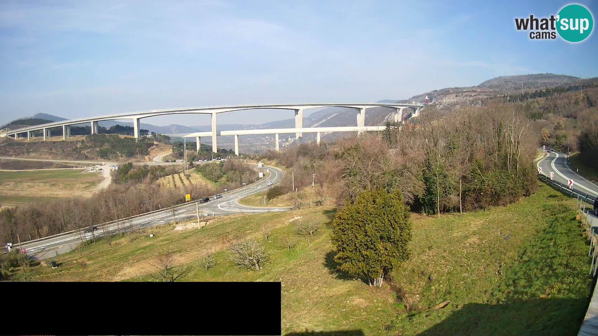 Kamera v živo Črni Kal Viadukt – pogled z Viki Burgerja