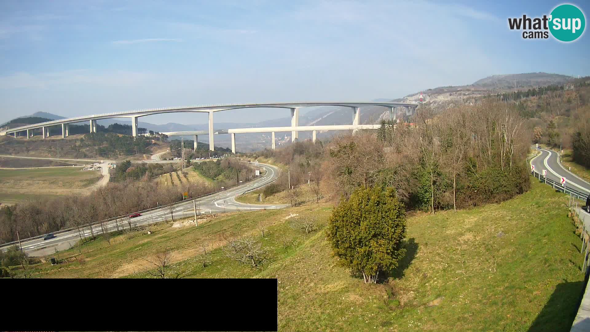 Kamera v živo Črni Kal Viadukt – pogled z Viki Burgerja