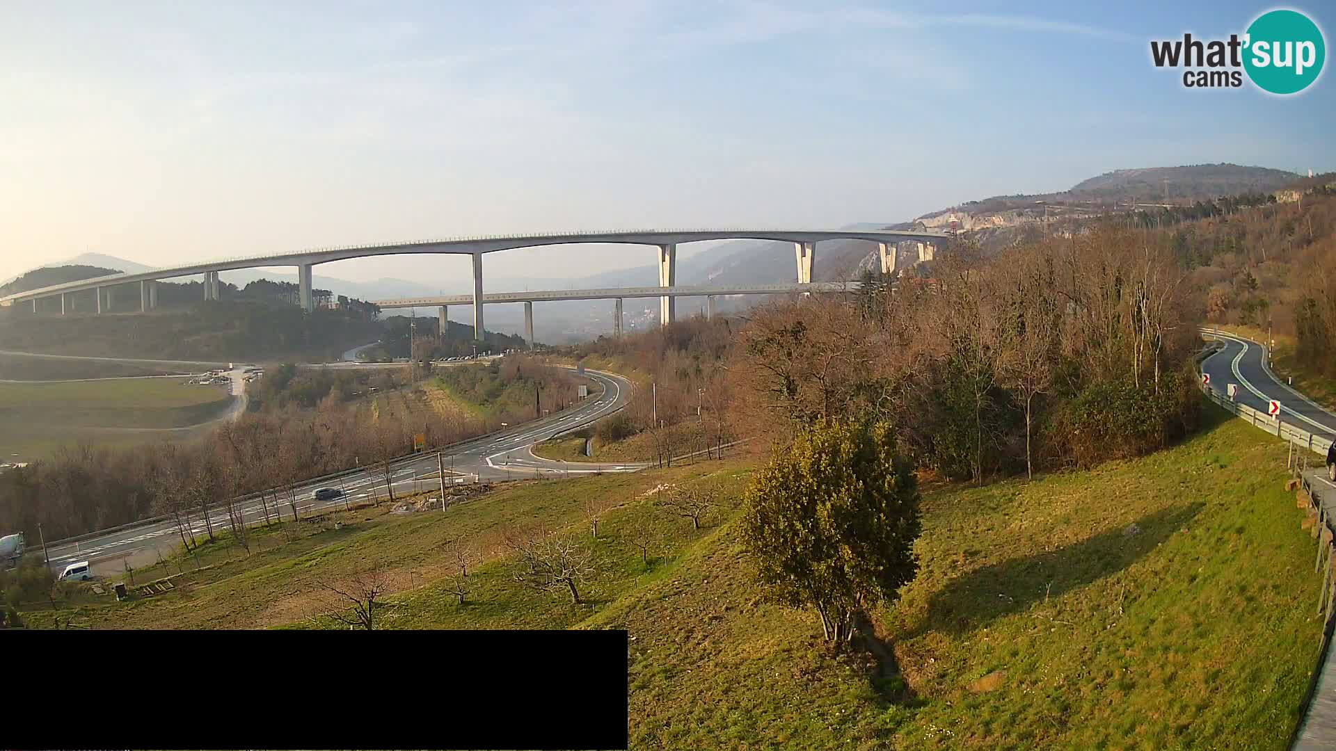 Web kamera Črni Kal Viadukt – pogled sa Viki Burgerja