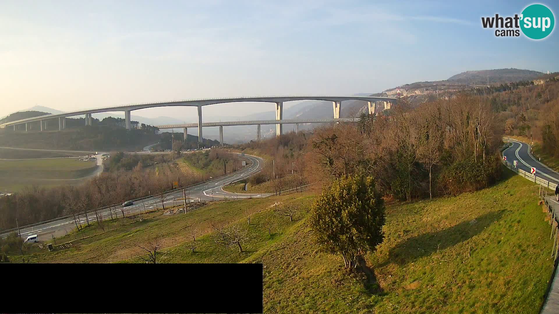 Web kamera Črni Kal Viadukt – pogled sa Viki Burgerja