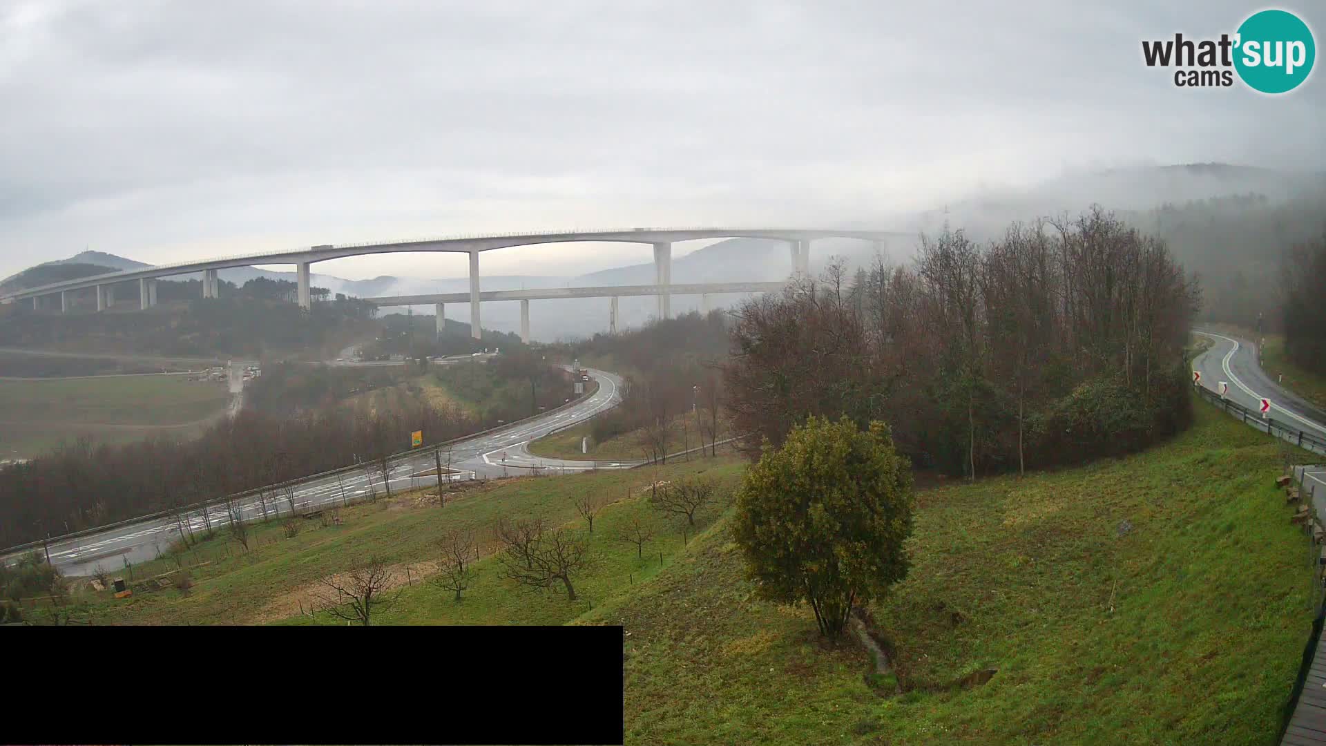 Webcam Črni Kal Viaduct – view from Viki Burger