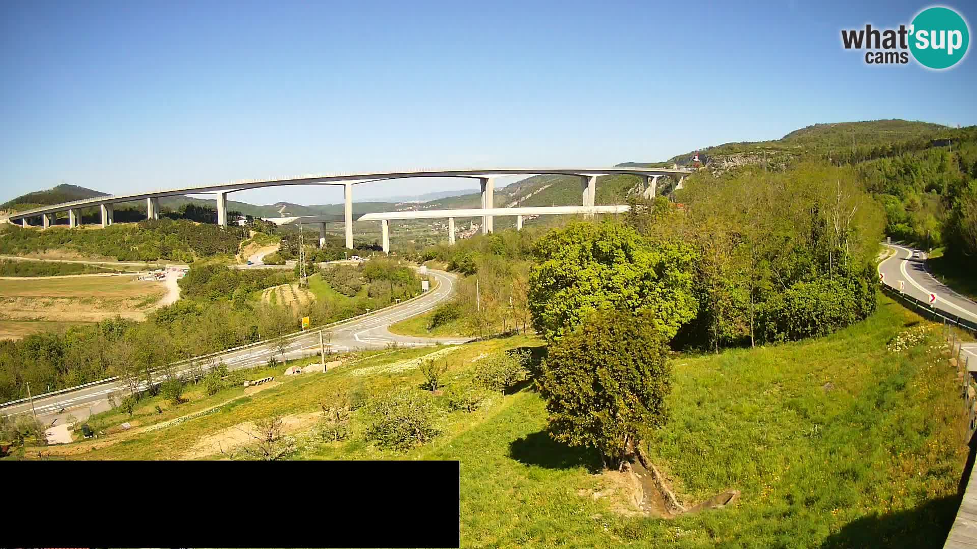 Live cam Črni Kal Viaduc – Viki Burger