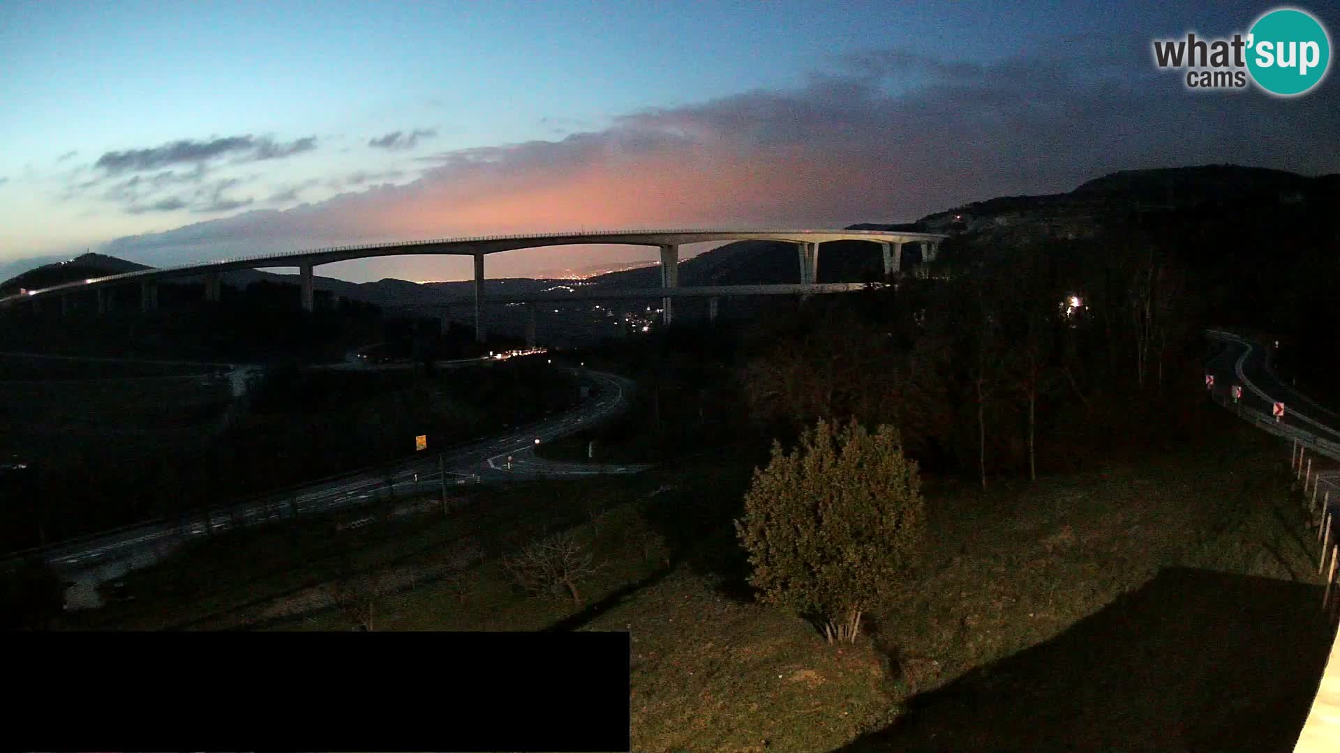 Web kamera Črni Kal Viadukt – pogled sa Viki Burgerja