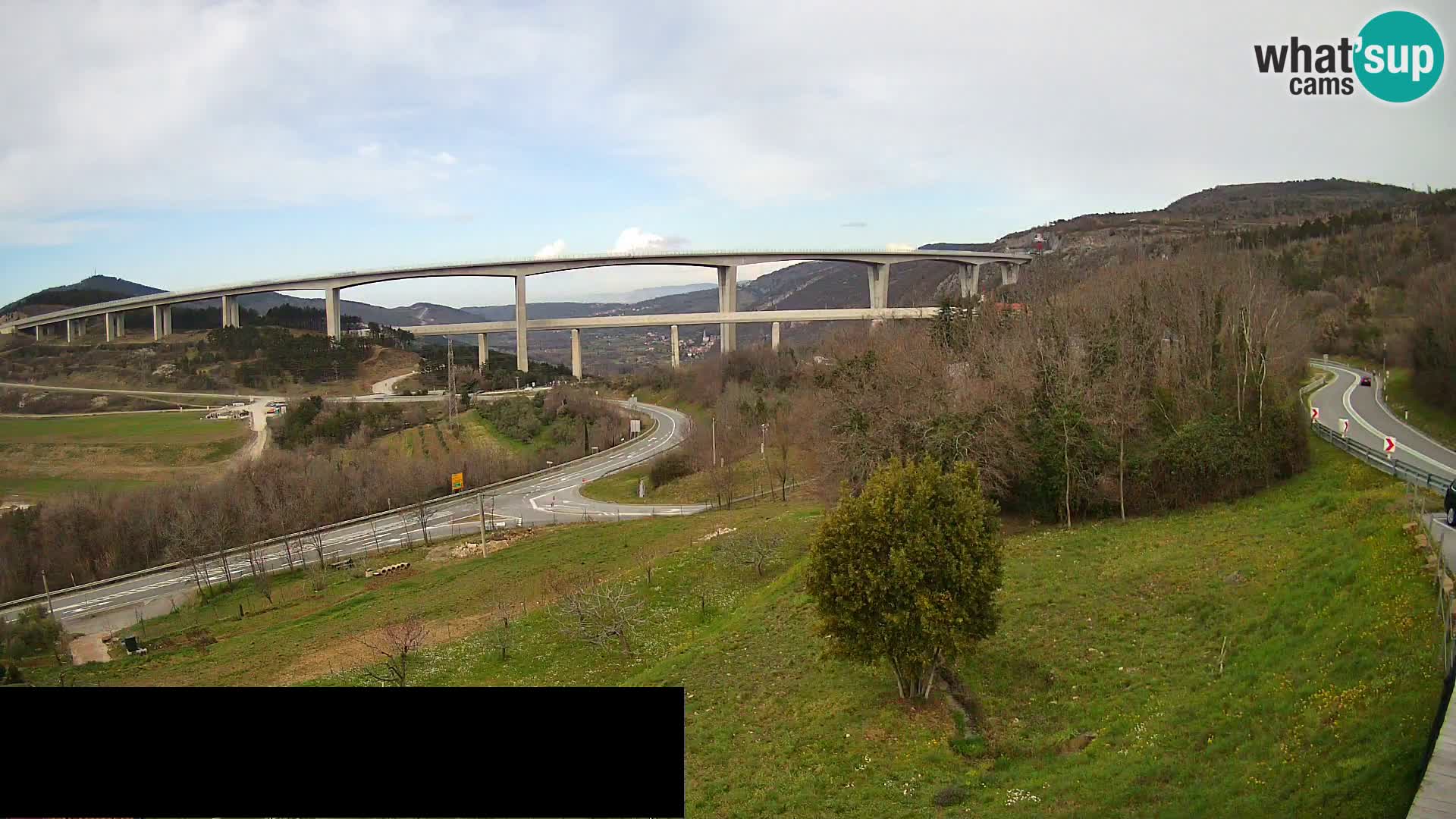 Webcam Črni Kal Viaduct – view from Viki Burger