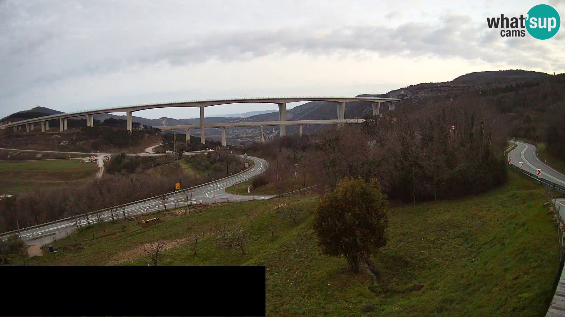 Livecam  Črni Kal Viadotto – panorama dal Viki Burger
