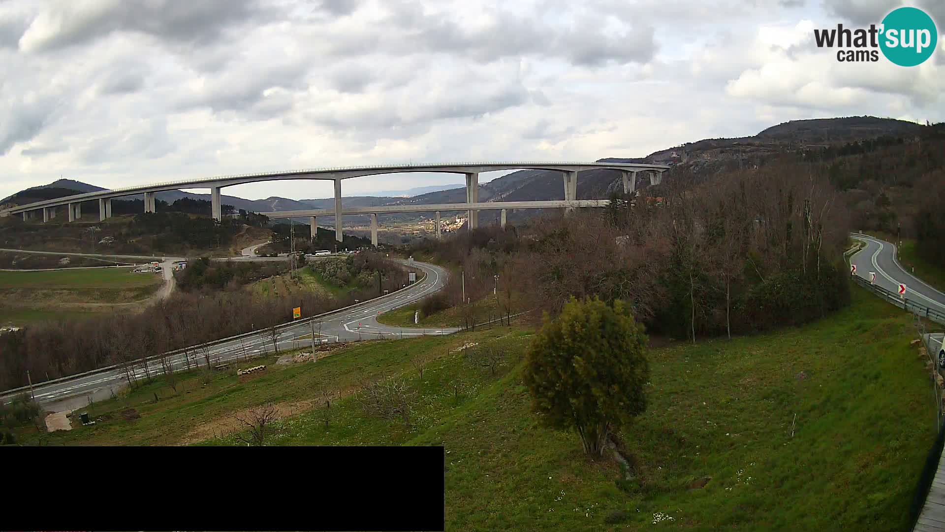 Livecam  Črni Kal Viadotto – panorama dal Viki Burger