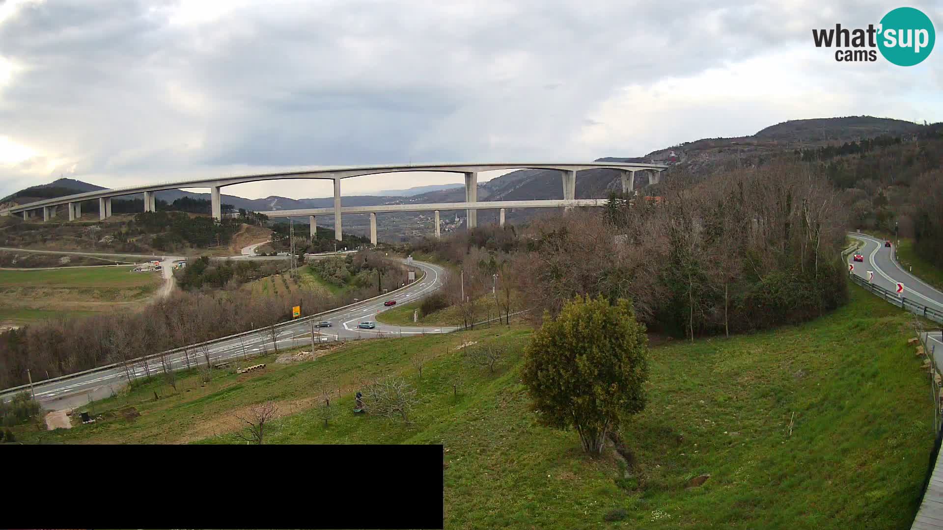 Live cam Črni Kal Viaduc – Viki Burger