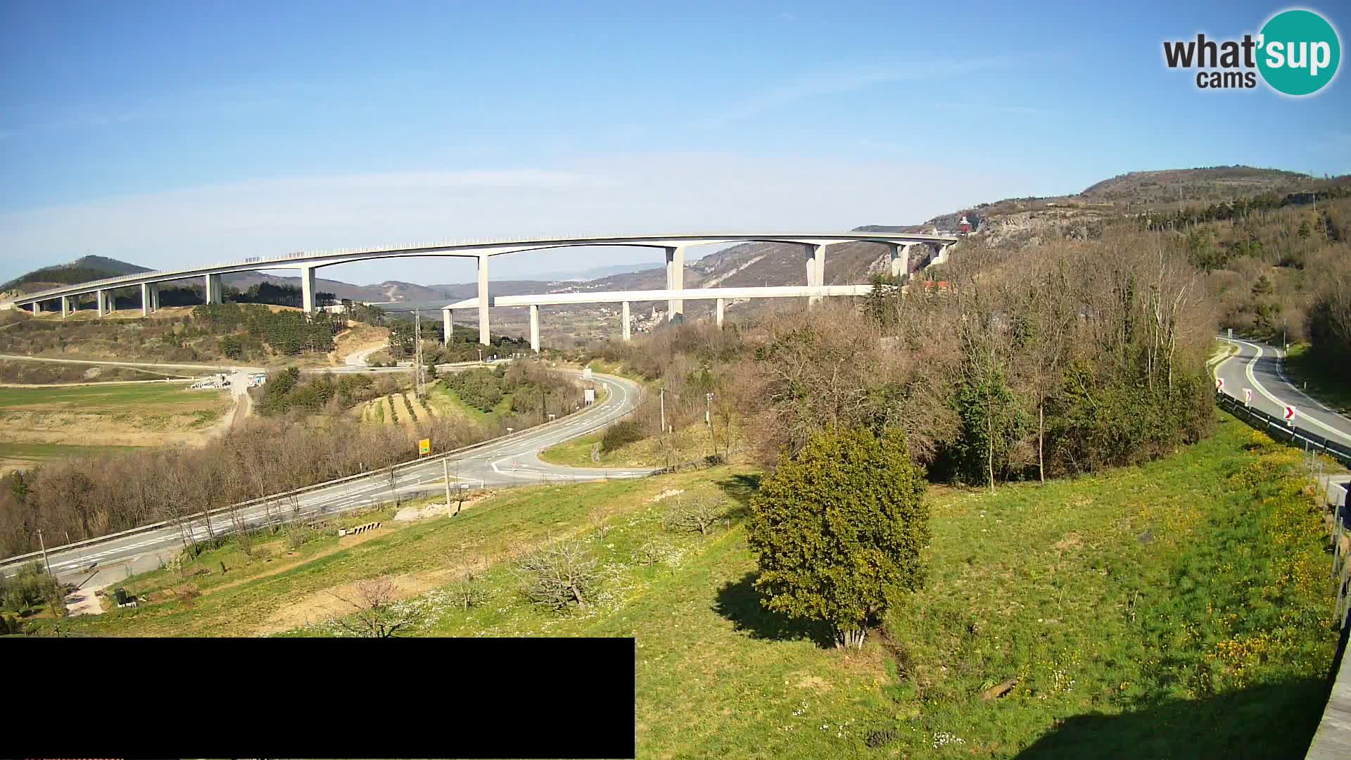 Webcam Črni Kal Viaduct – view from Viki Burger
