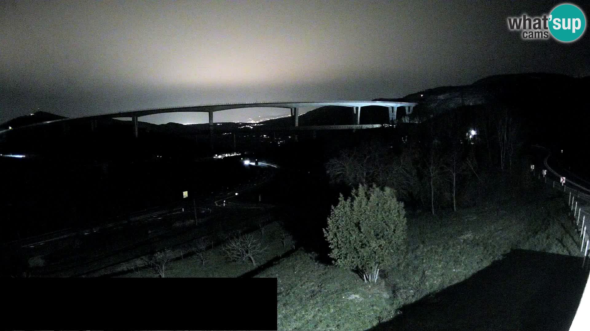 Webcam Črni Kal Viaduct – view from Viki Burger