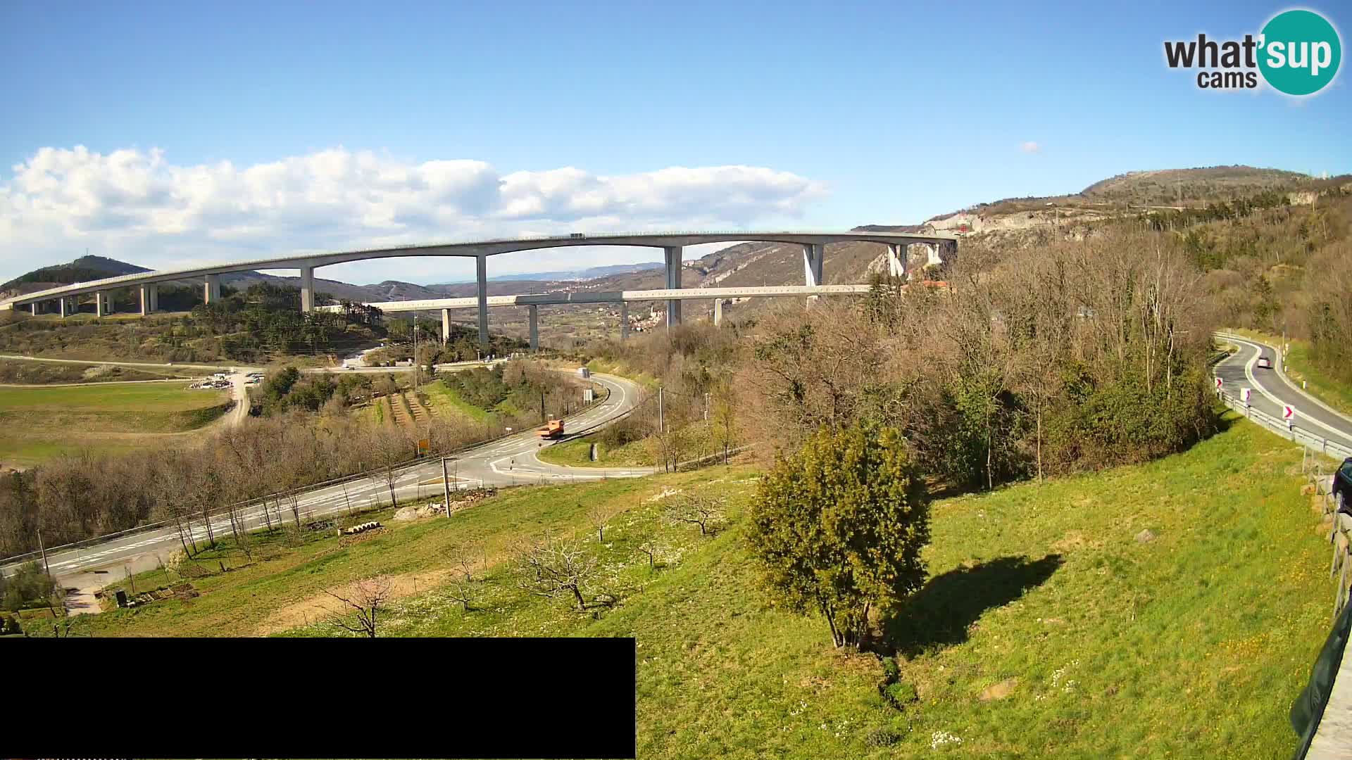 Webcam Črni Kal Viaduct – view from Viki Burger