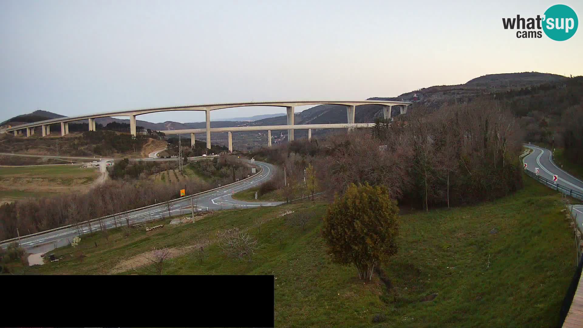 Webcam Črni Kal Viadukt – Viki Burger