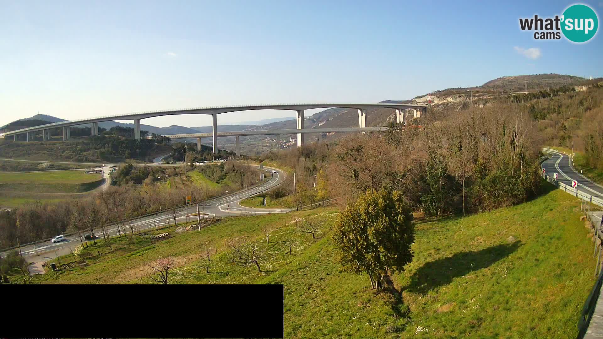 Live cam Črni Kal Viaduc – Viki Burger