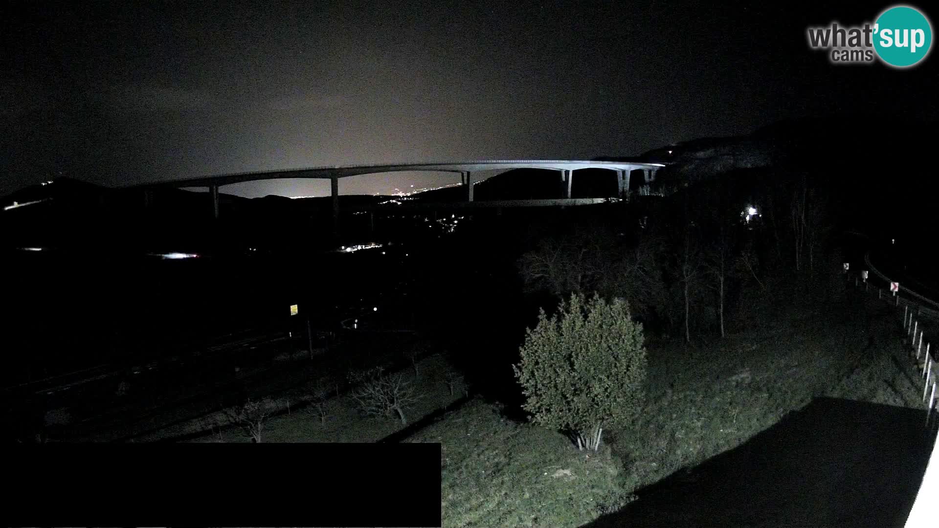 Live cam Črni Kal Viaduc – Viki Burger