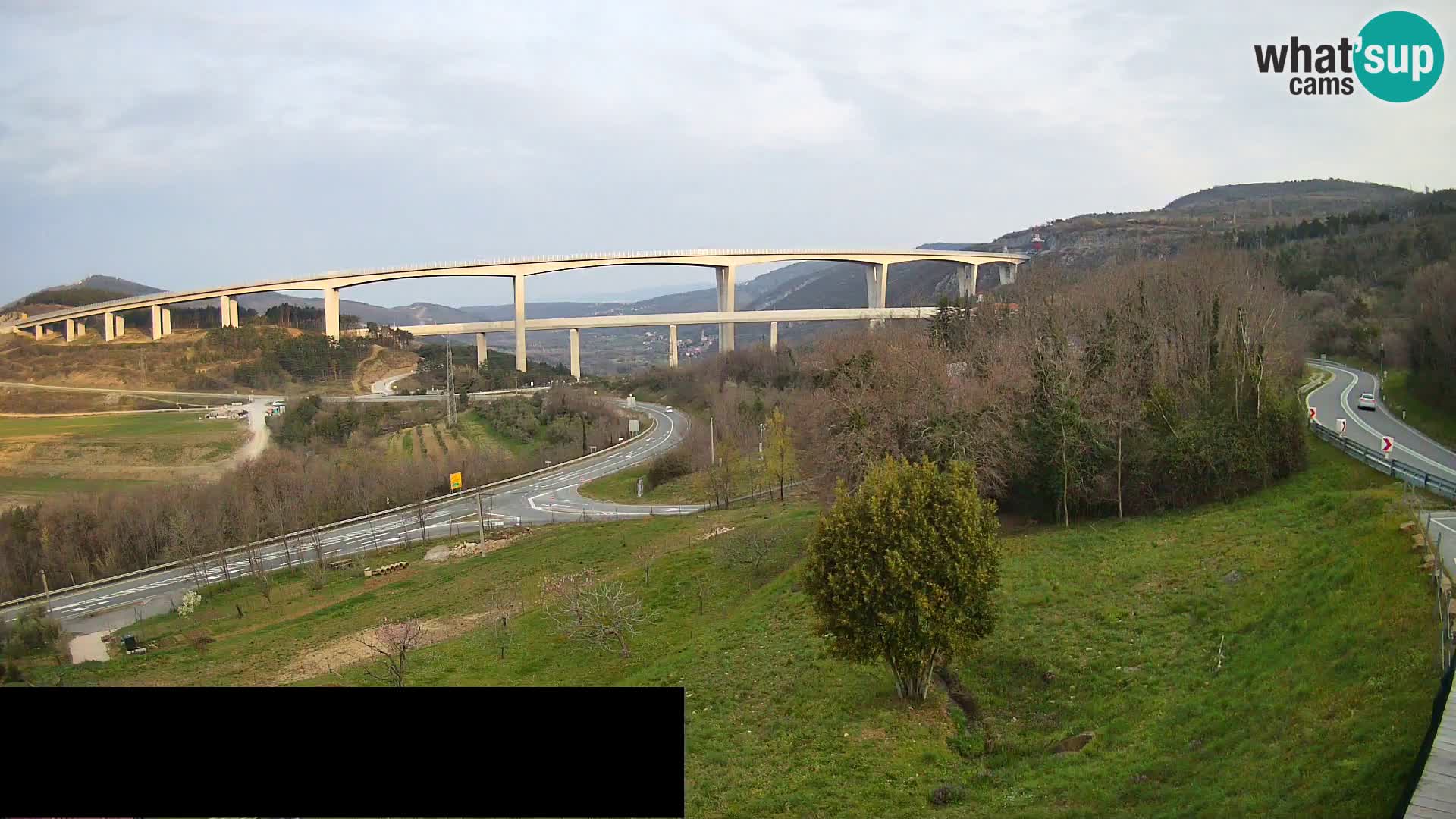 Live cam Črni Kal Viaduc – Viki Burger