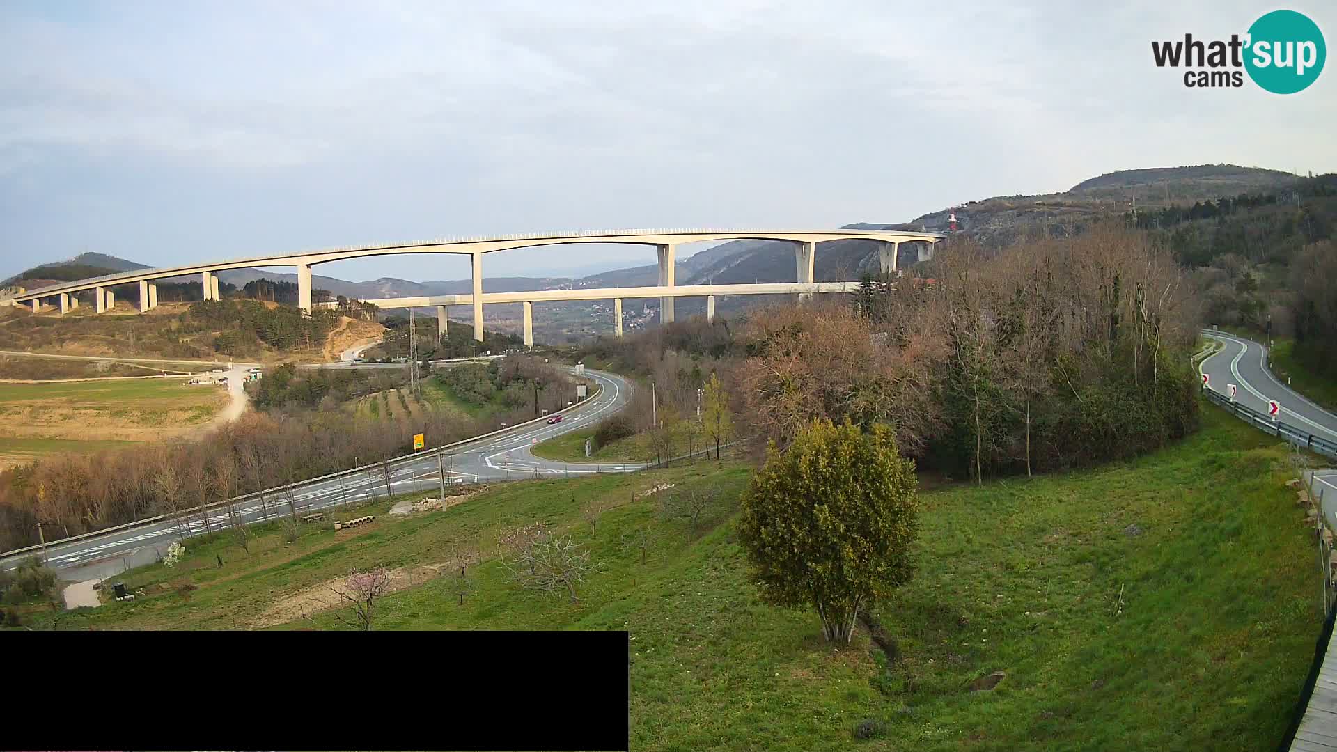 Web kamera Črni Kal Viadukt – pogled sa Viki Burgerja