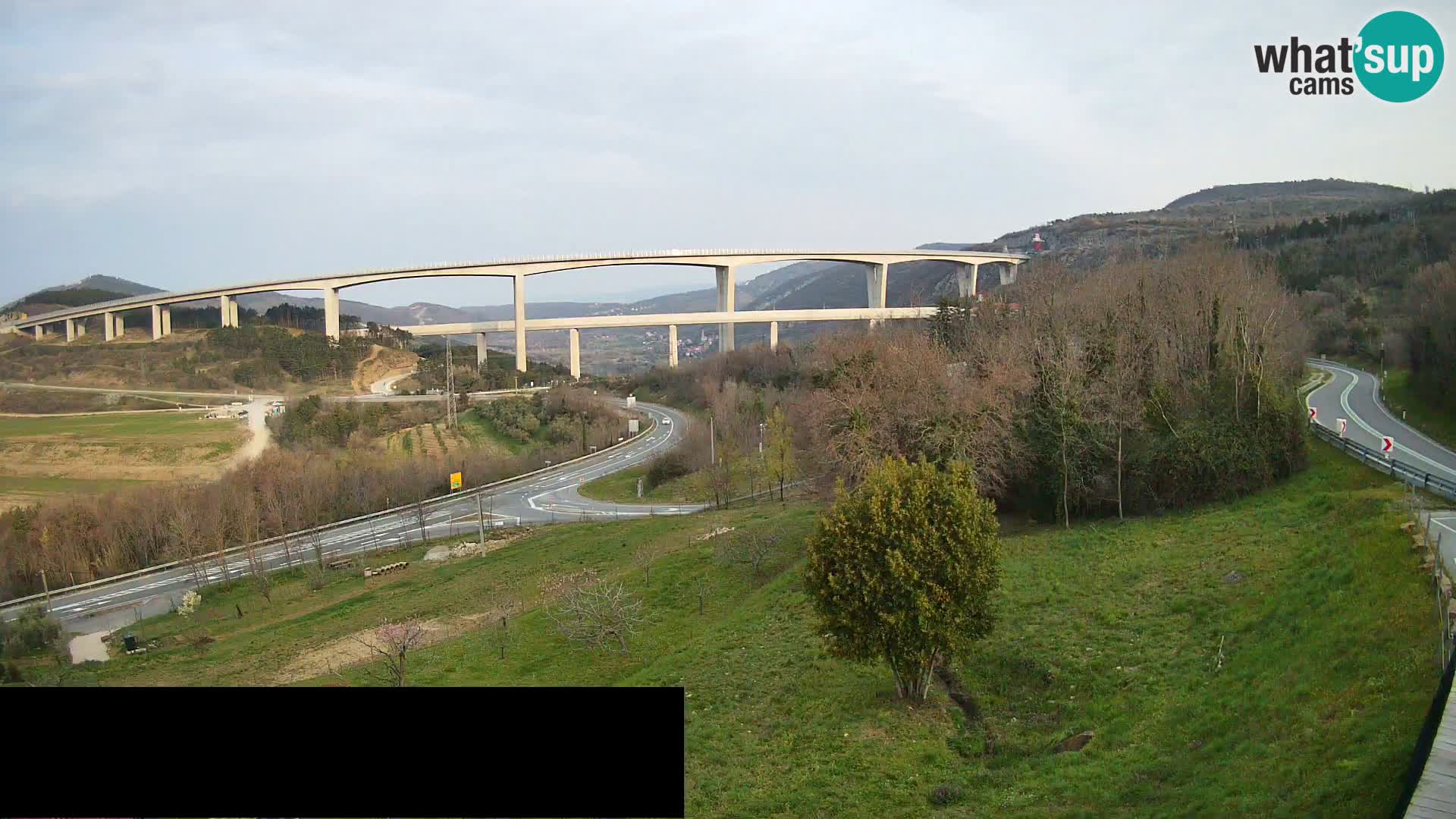 Web kamera Črni Kal Viadukt – pogled sa Viki Burgerja