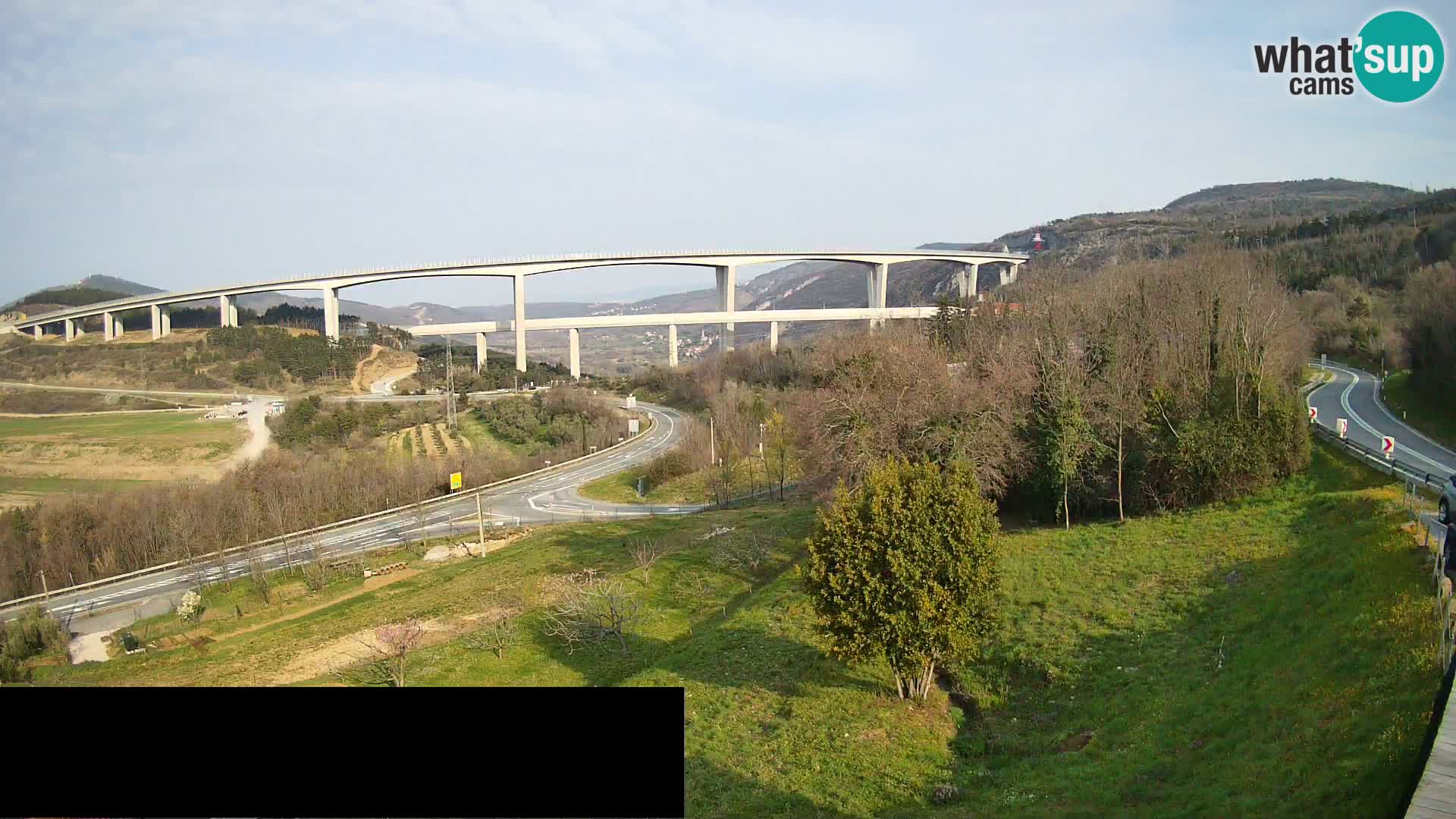 Live cam Črni Kal Viaduc – Viki Burger
