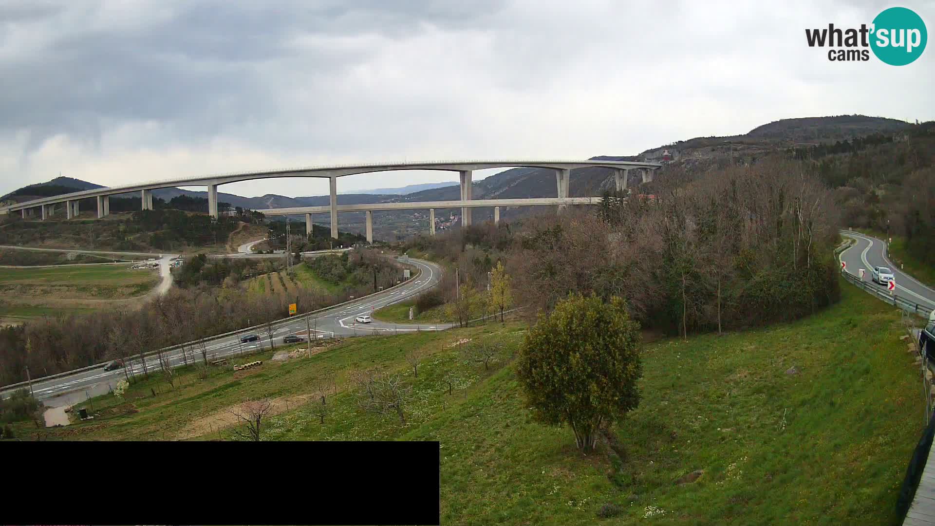 Live cam Črni Kal Viaduc – Viki Burger
