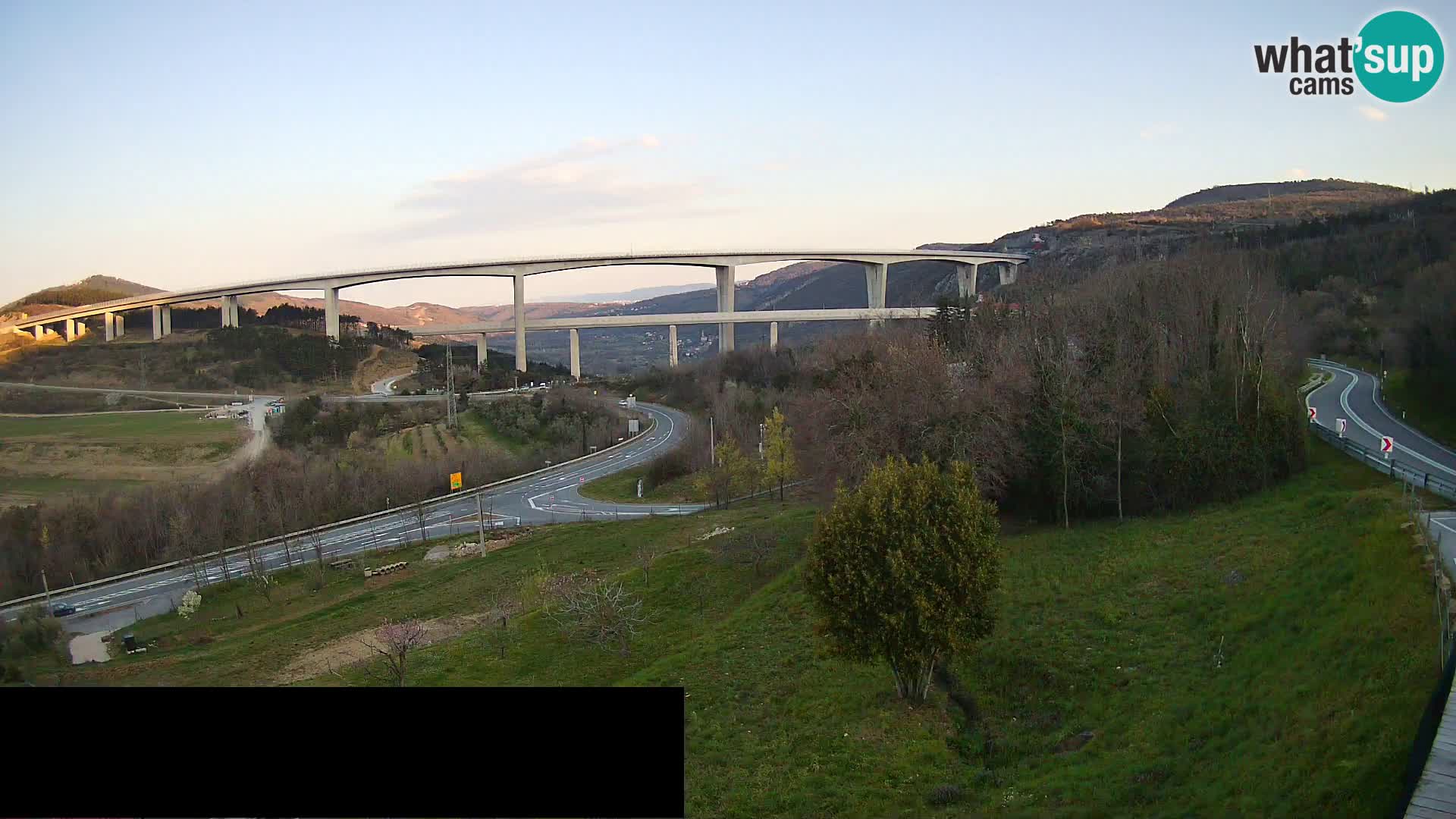 Web kamera Črni Kal Viadukt – pogled sa Viki Burgerja