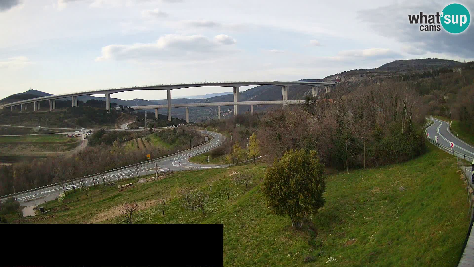 Web kamera Črni Kal Viadukt – pogled sa Viki Burgerja