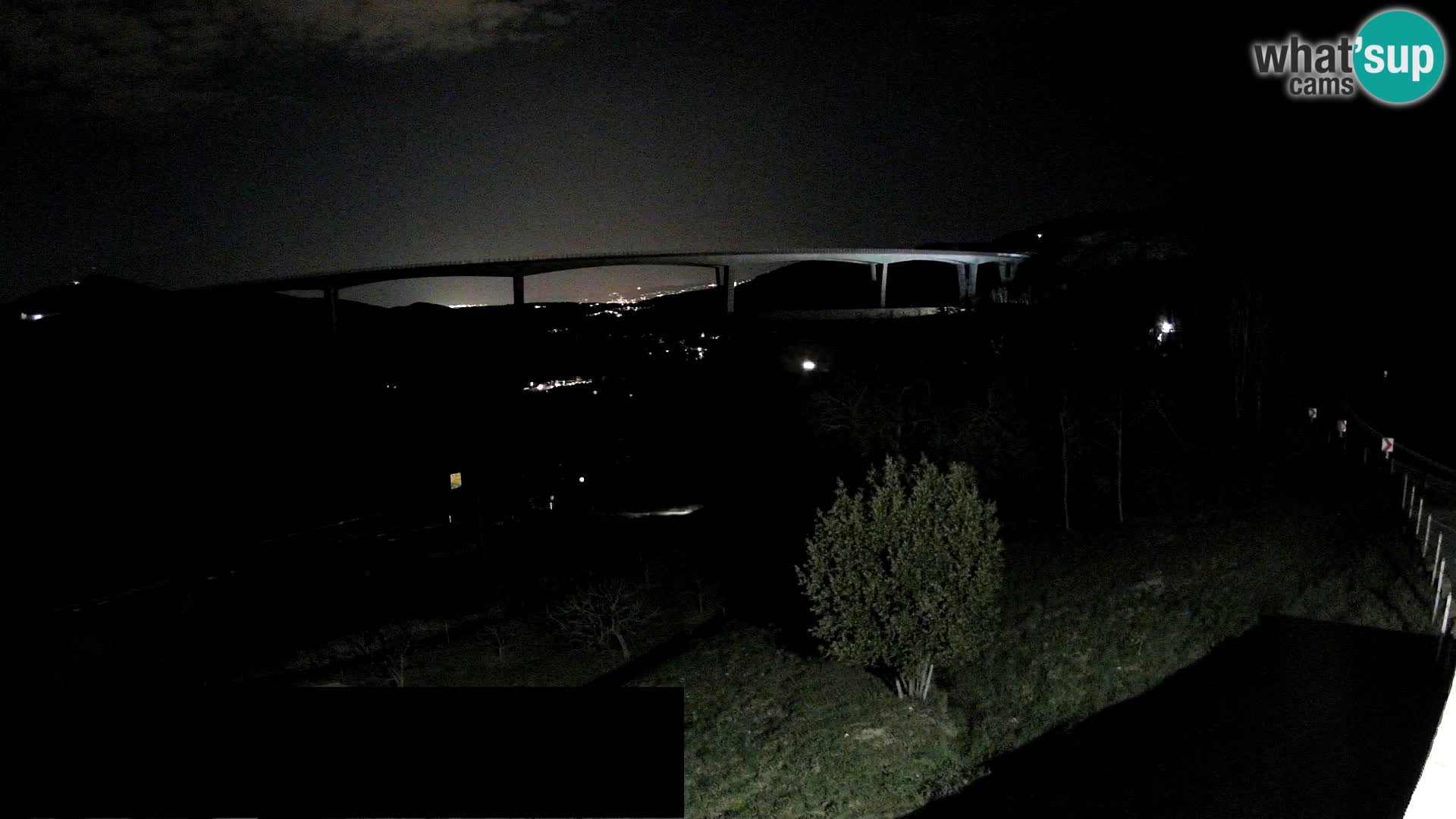 Webcam Črni Kal Viadukt – Viki Burger