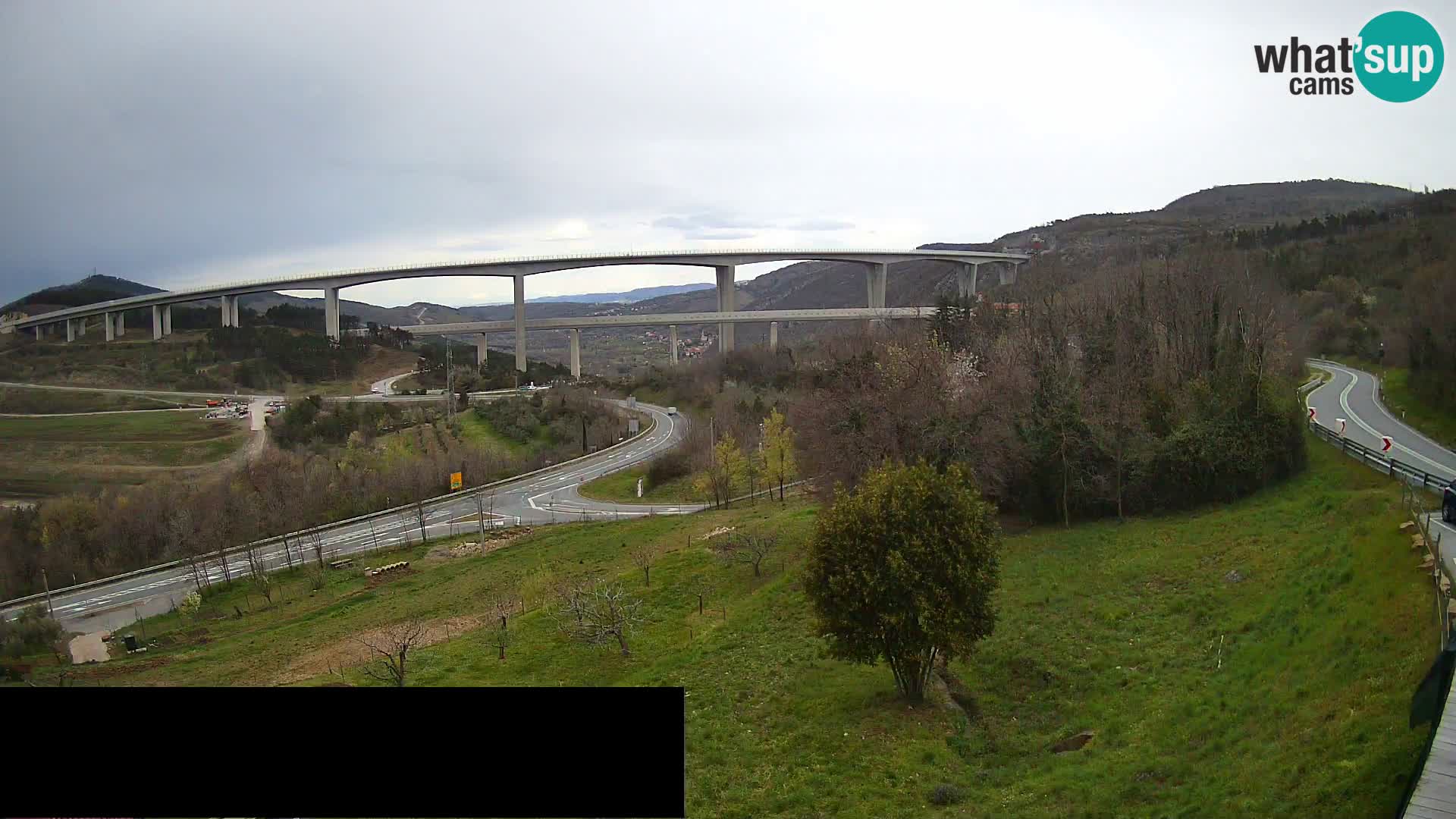 Live cam Črni Kal Viaduc – Viki Burger