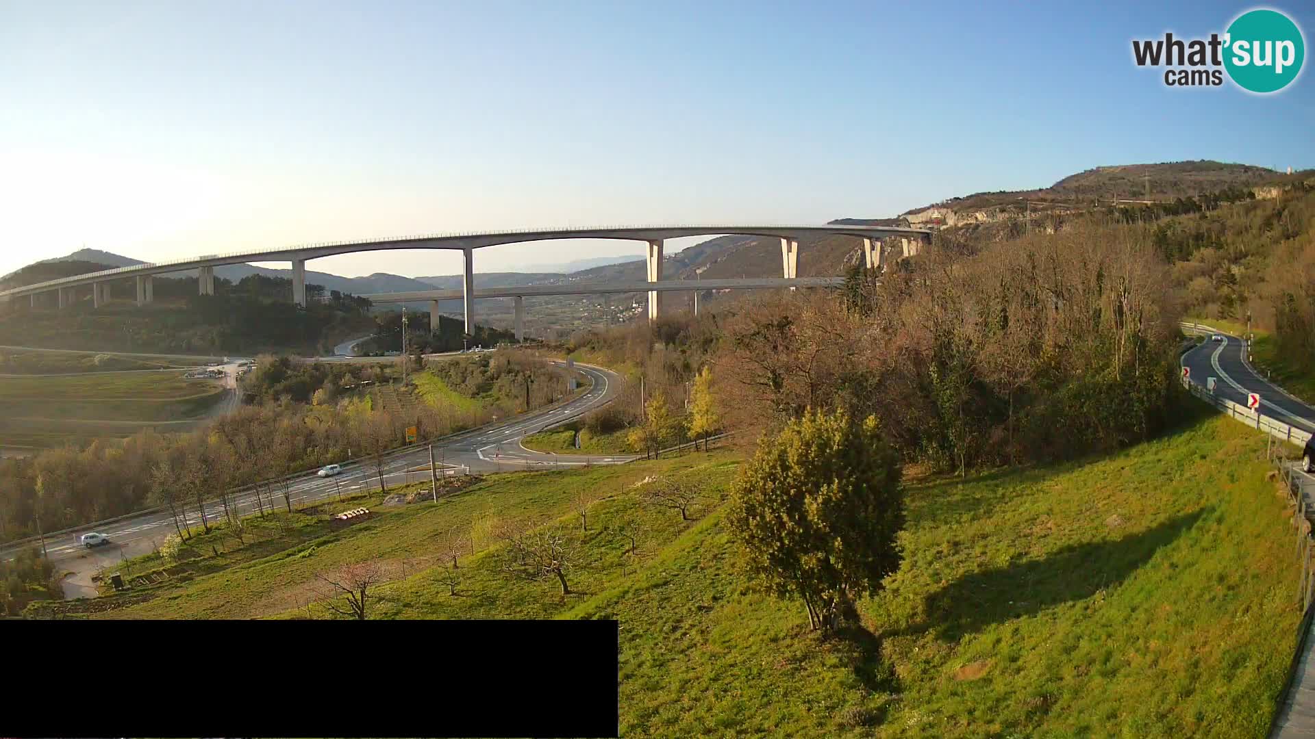 Camera en vivo Črni Kal Viaducto – Viki Burger