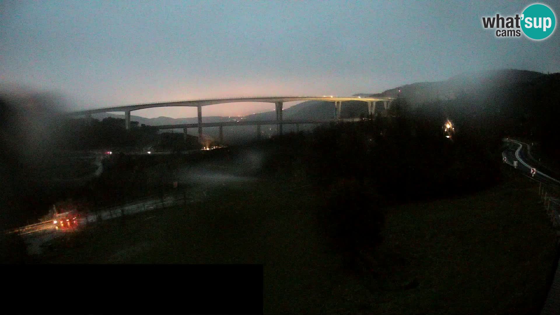 Live cam Črni Kal Viaduc – Viki Burger