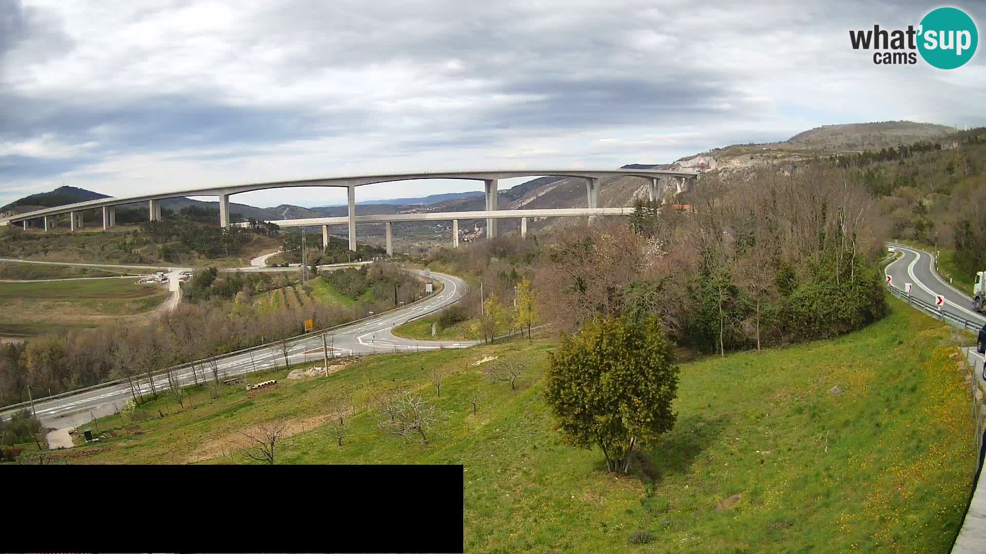 Camera en vivo Črni Kal Viaducto – Viki Burger