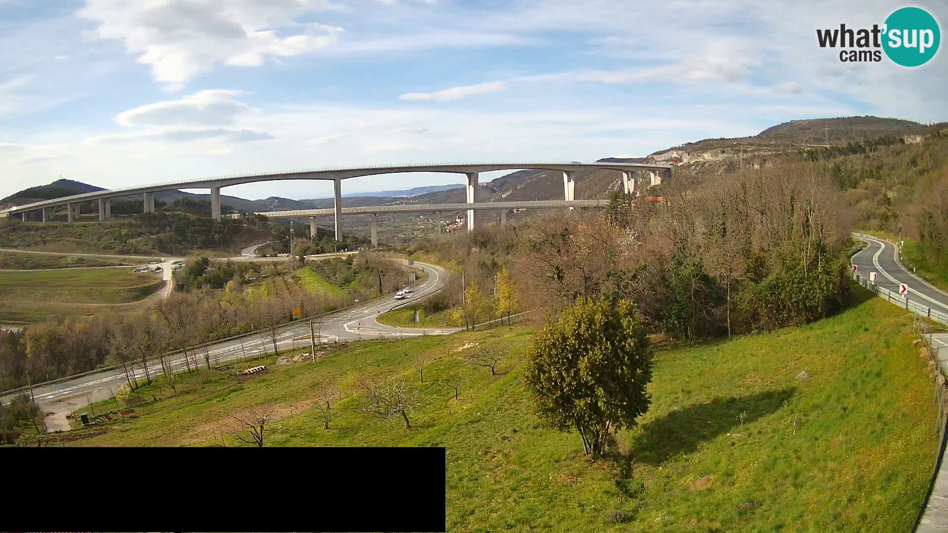 Kamera v živo Črni Kal Viadukt – pogled z Viki Burgerja