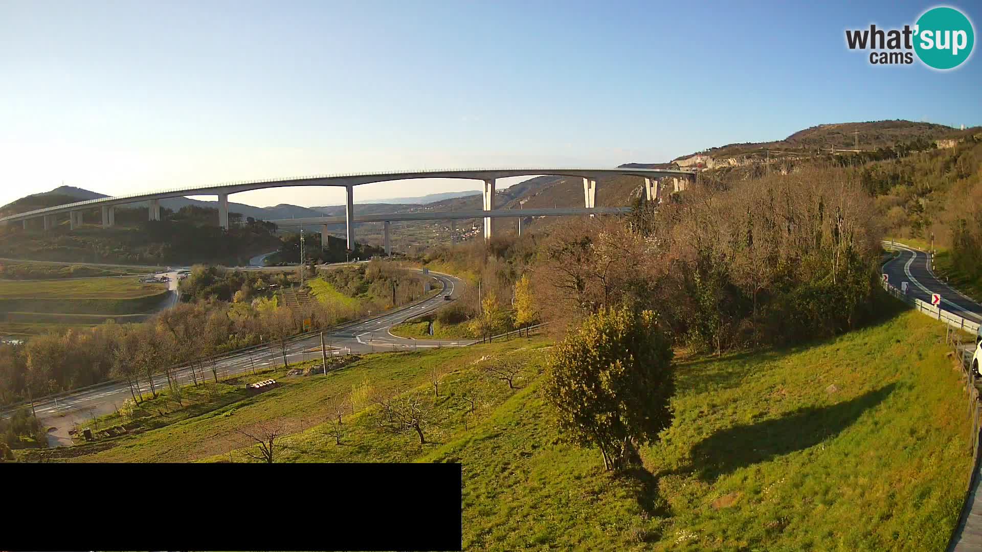 Camera en vivo Črni Kal Viaducto – Viki Burger