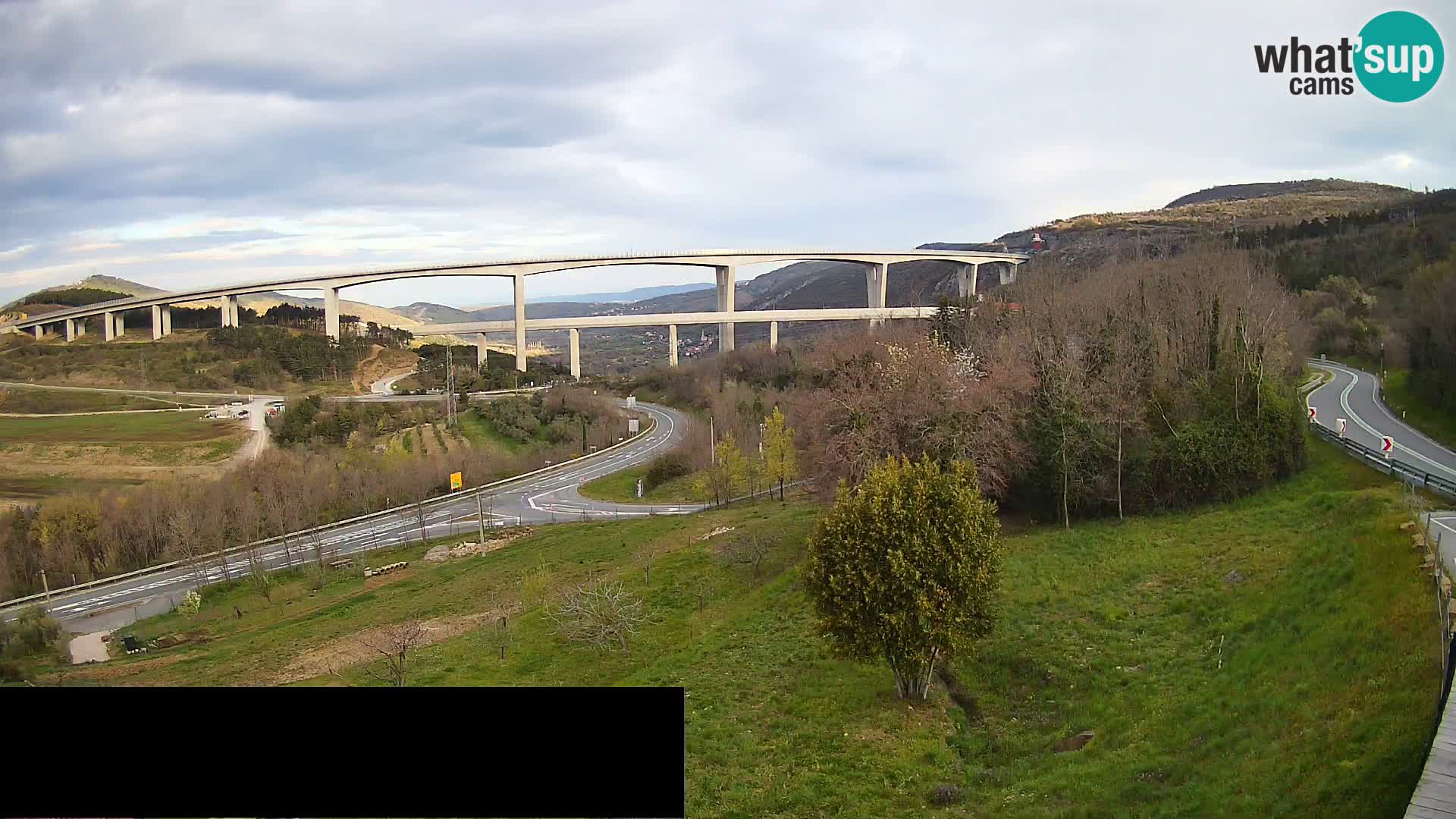 Webcam Črni Kal Viaduct – view from Viki Burger