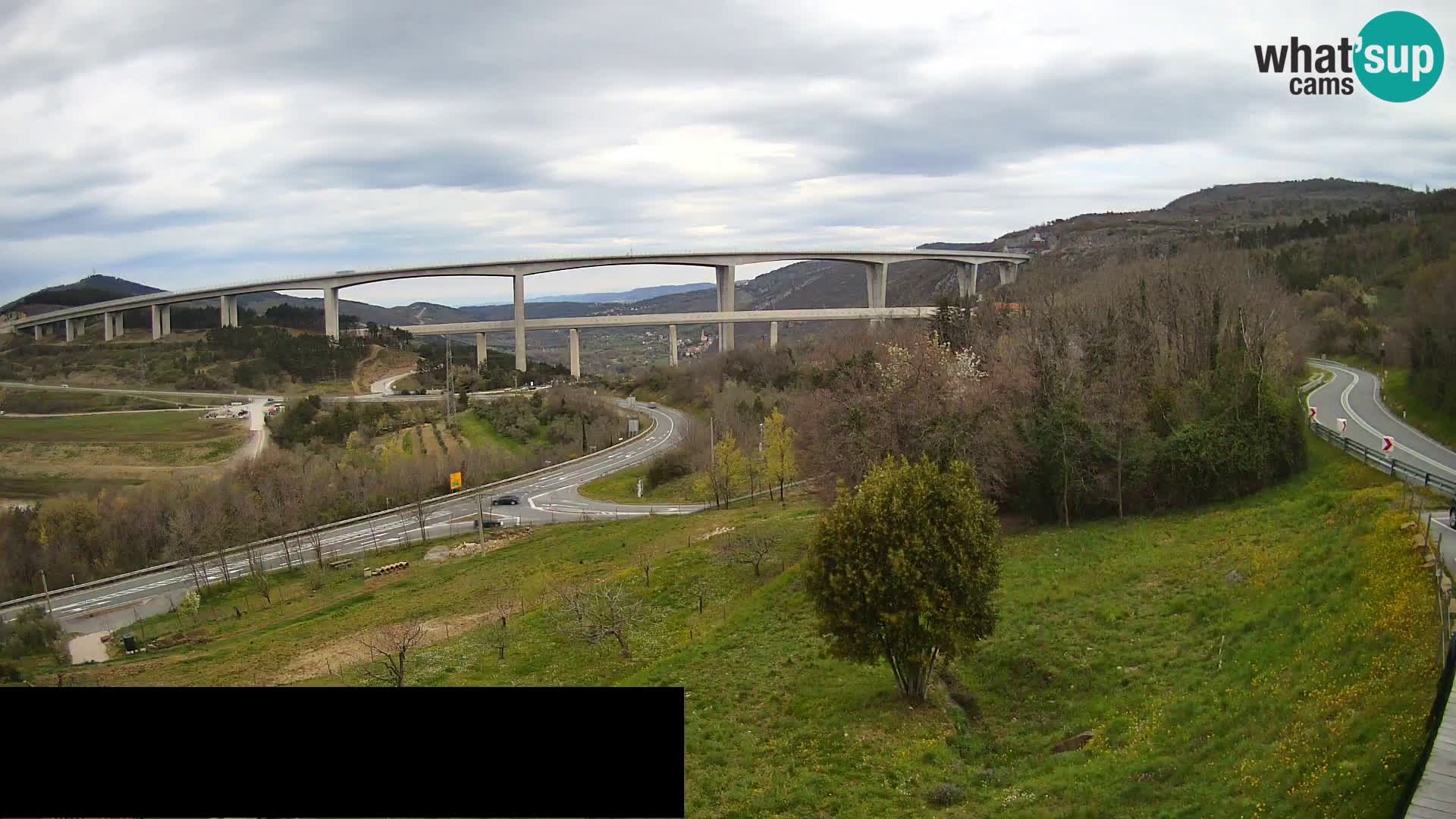 Webcam Črni Kal Viadukt – Viki Burger