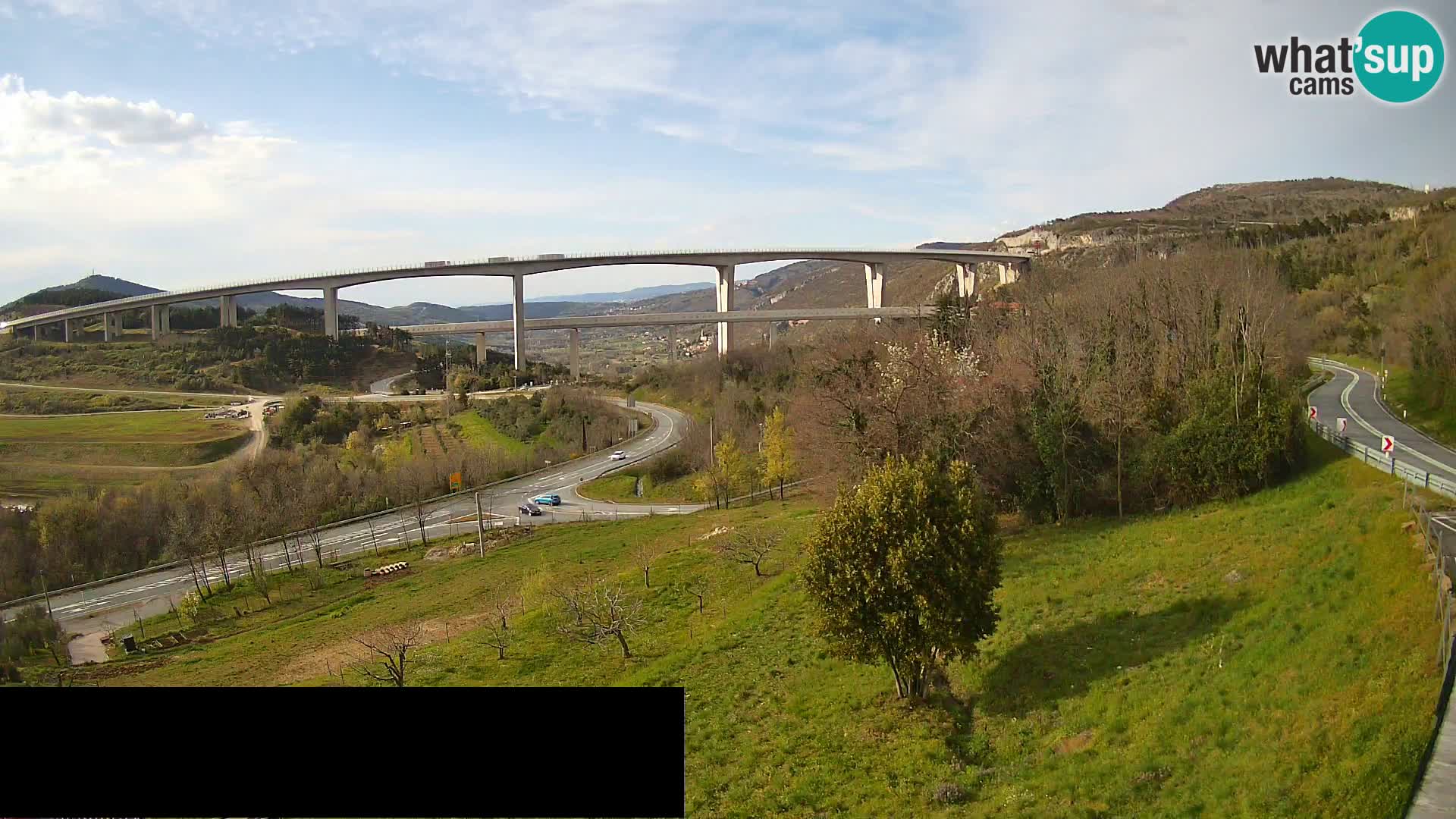 Webcam Črni Kal Viaduct – view from Viki Burger
