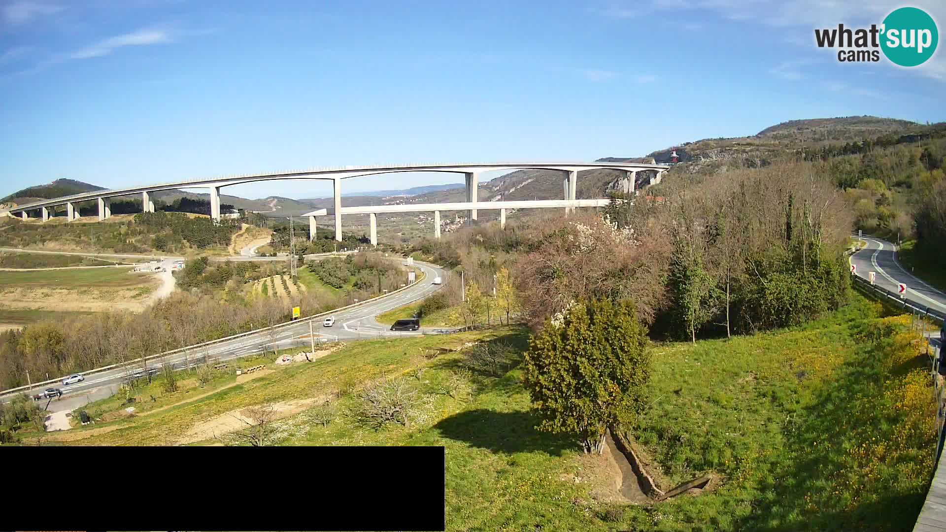 Webcam Črni Kal Viaduct – view from Viki Burger