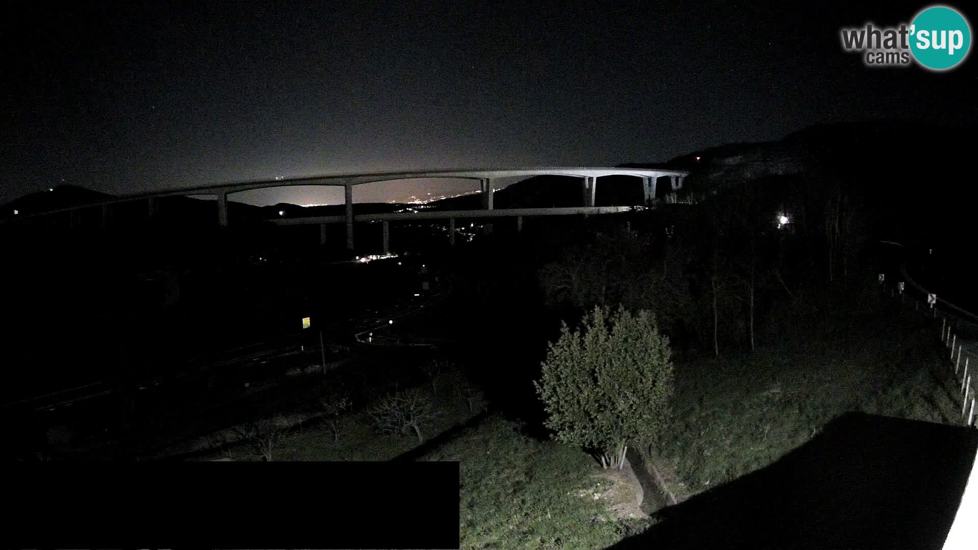 Live cam Črni Kal Viaduc – Viki Burger