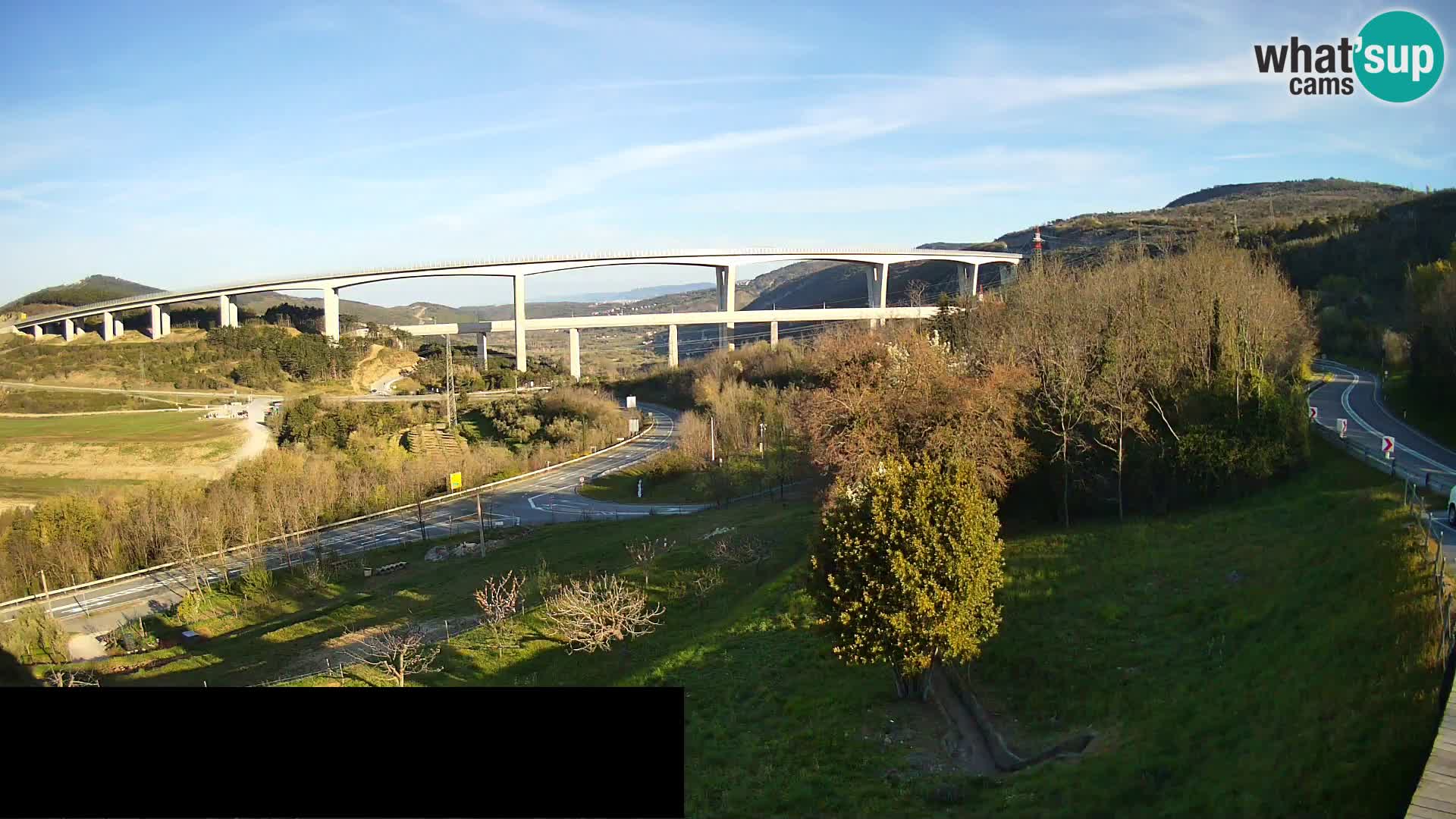 Livecam  Črni Kal Viadotto – panorama dal Viki Burger