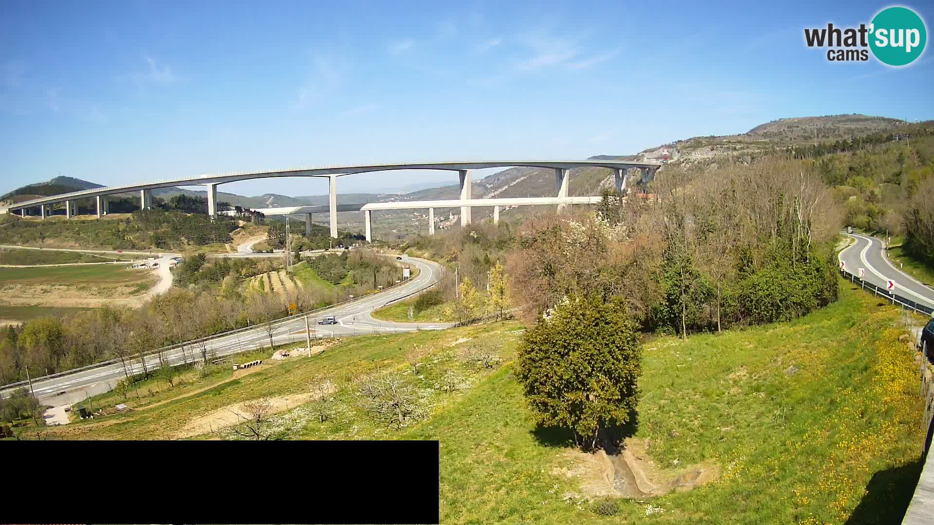 Live cam Črni Kal Viaduc – Viki Burger