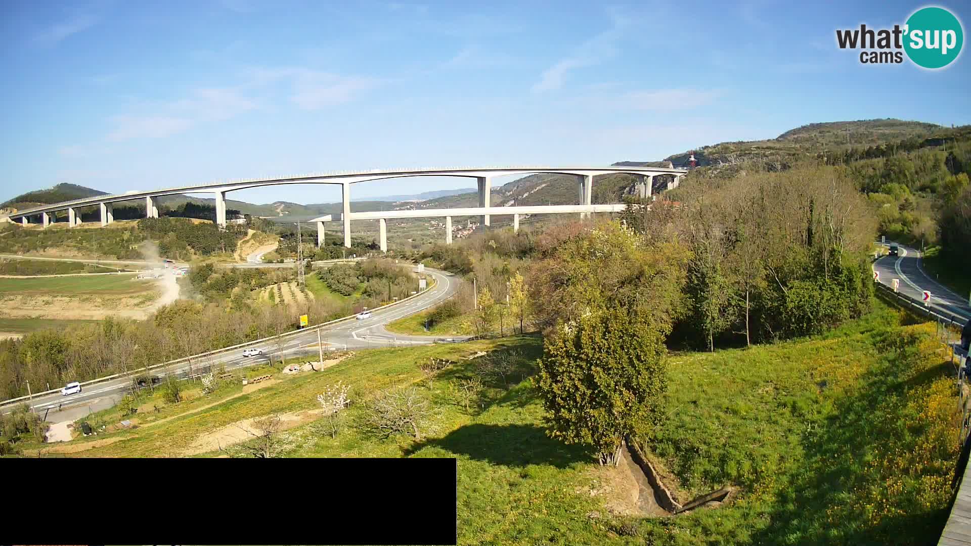 Webcam Črni Kal Viaduct – view from Viki Burger