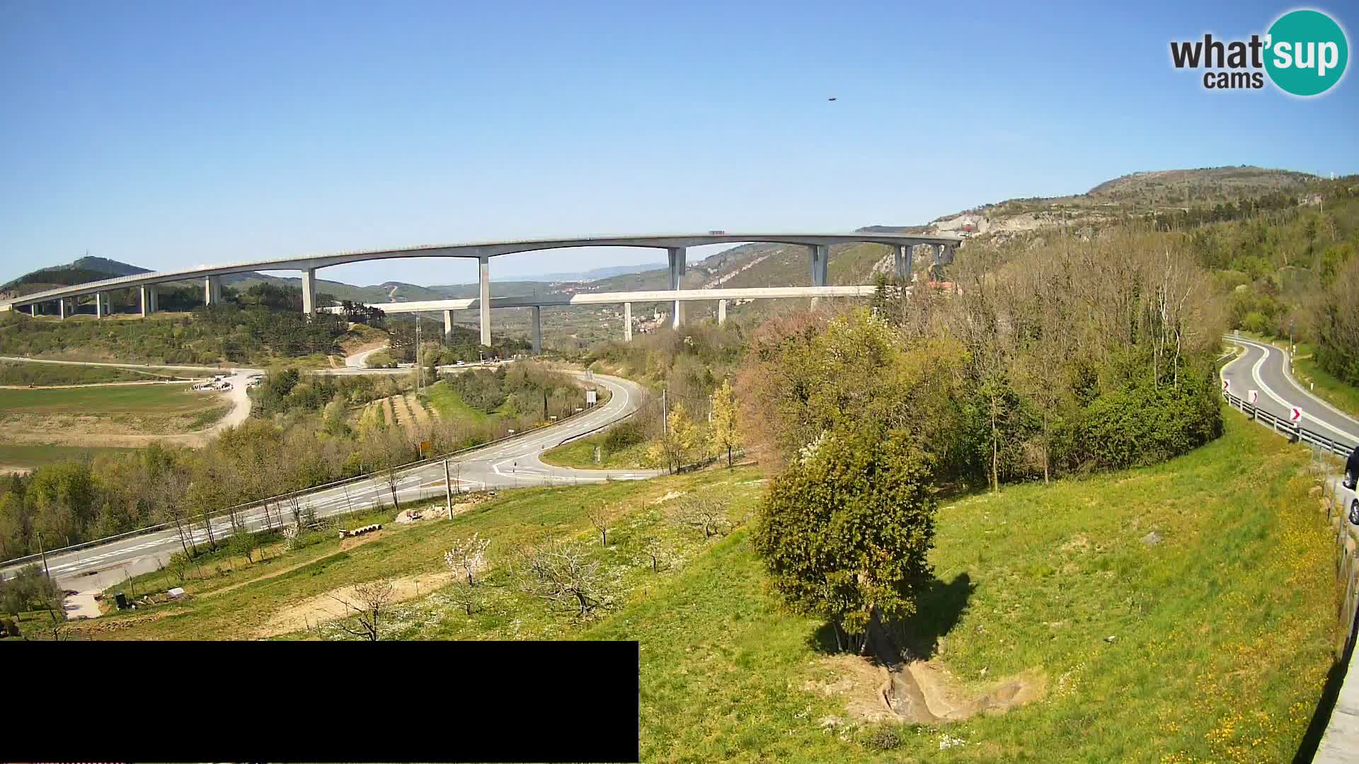 Kamera v živo Črni Kal Viadukt – pogled z Viki Burgerja