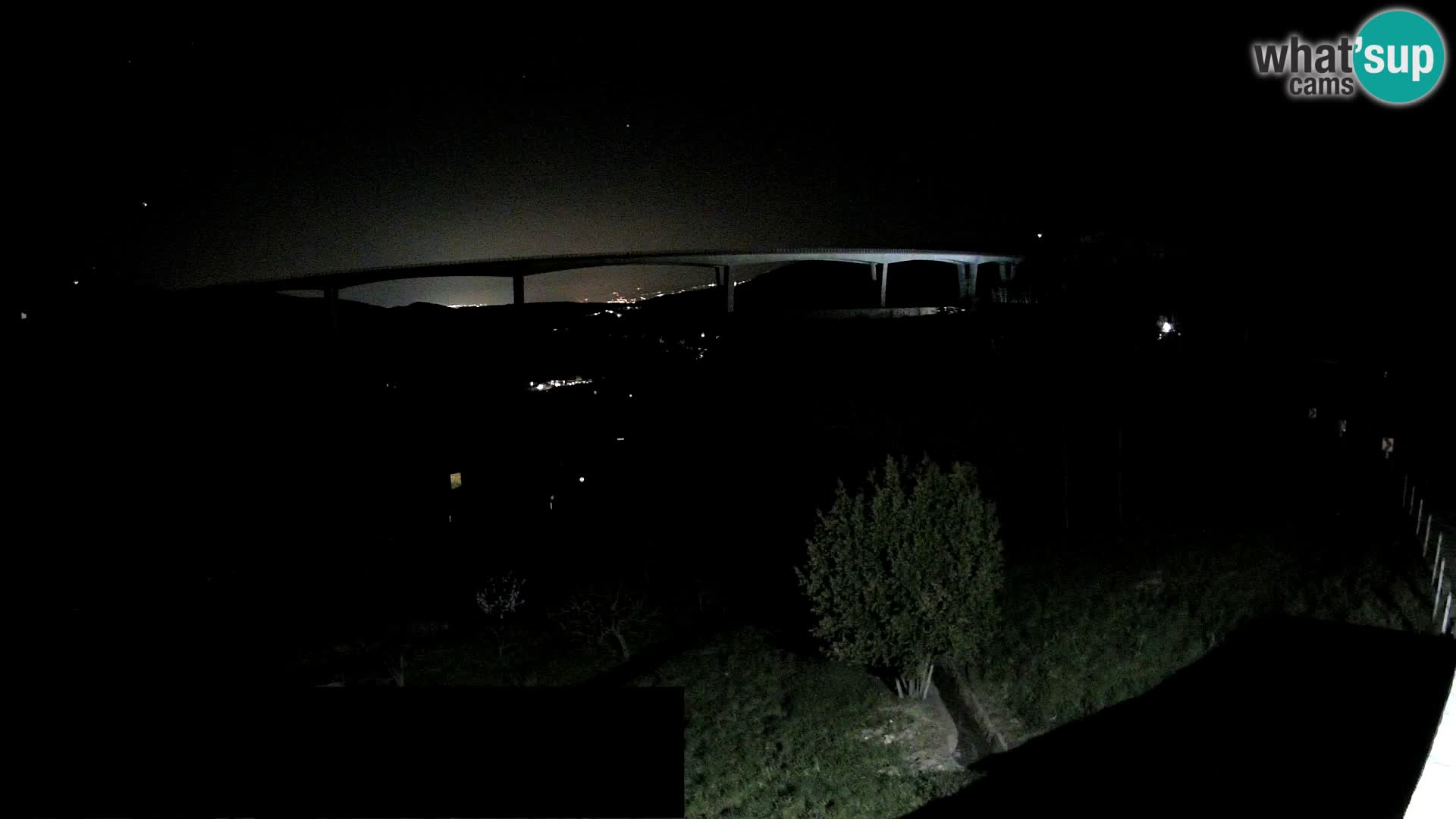 Live cam Črni Kal Viaduc – Viki Burger