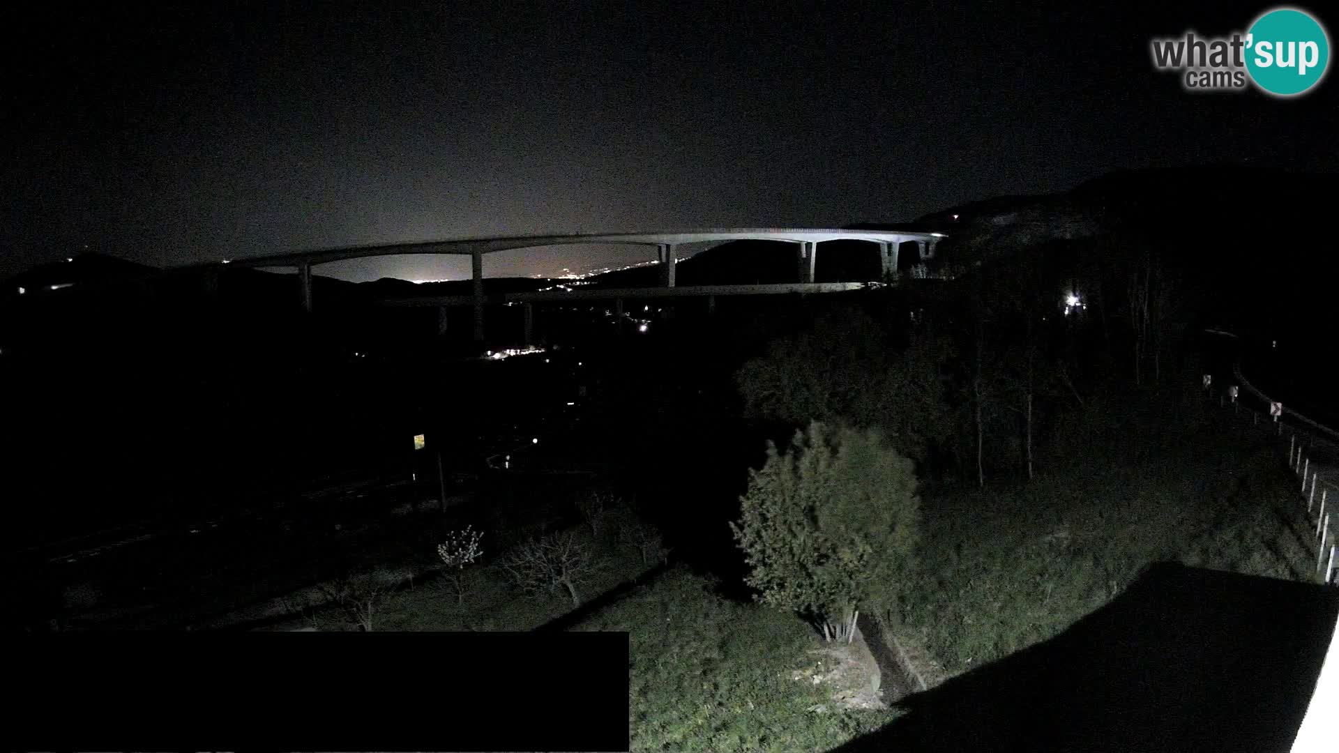 Webcam Črni Kal Viaduct – view from Viki Burger