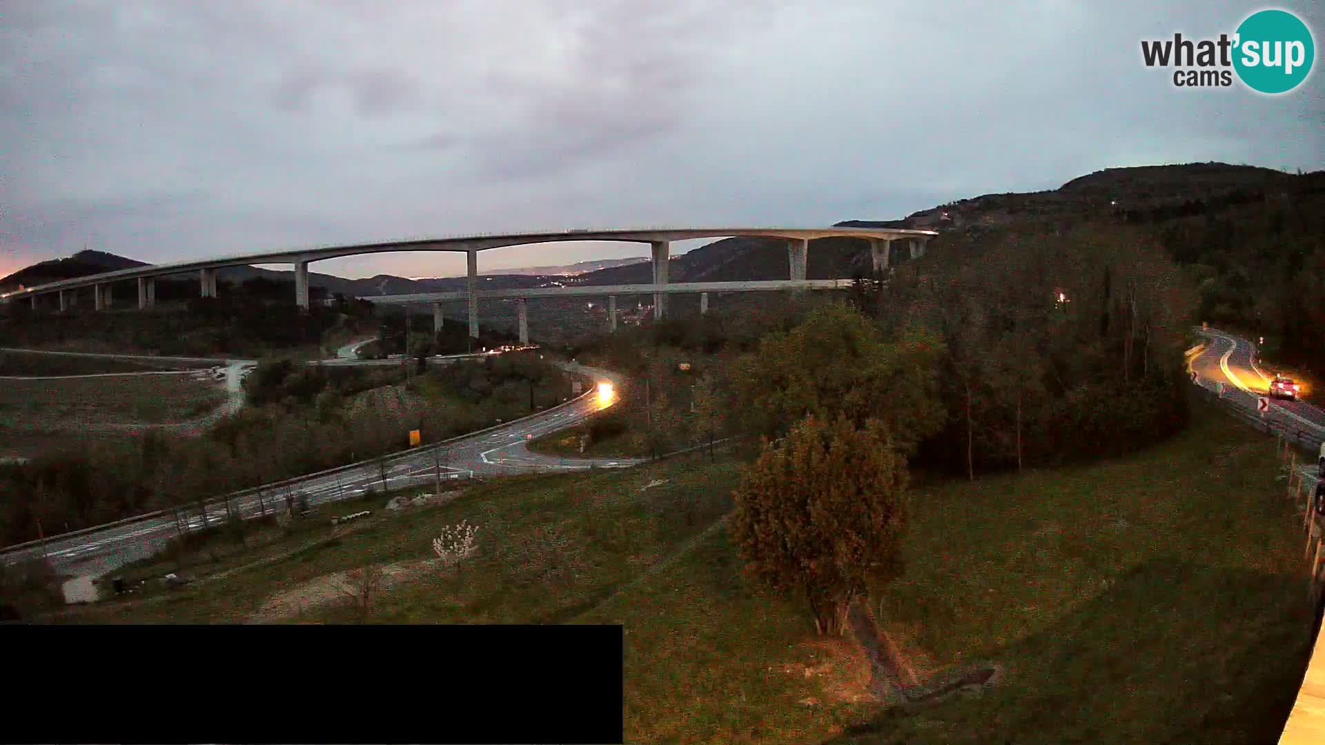 Webcam Črni Kal Viadukt – Viki Burger