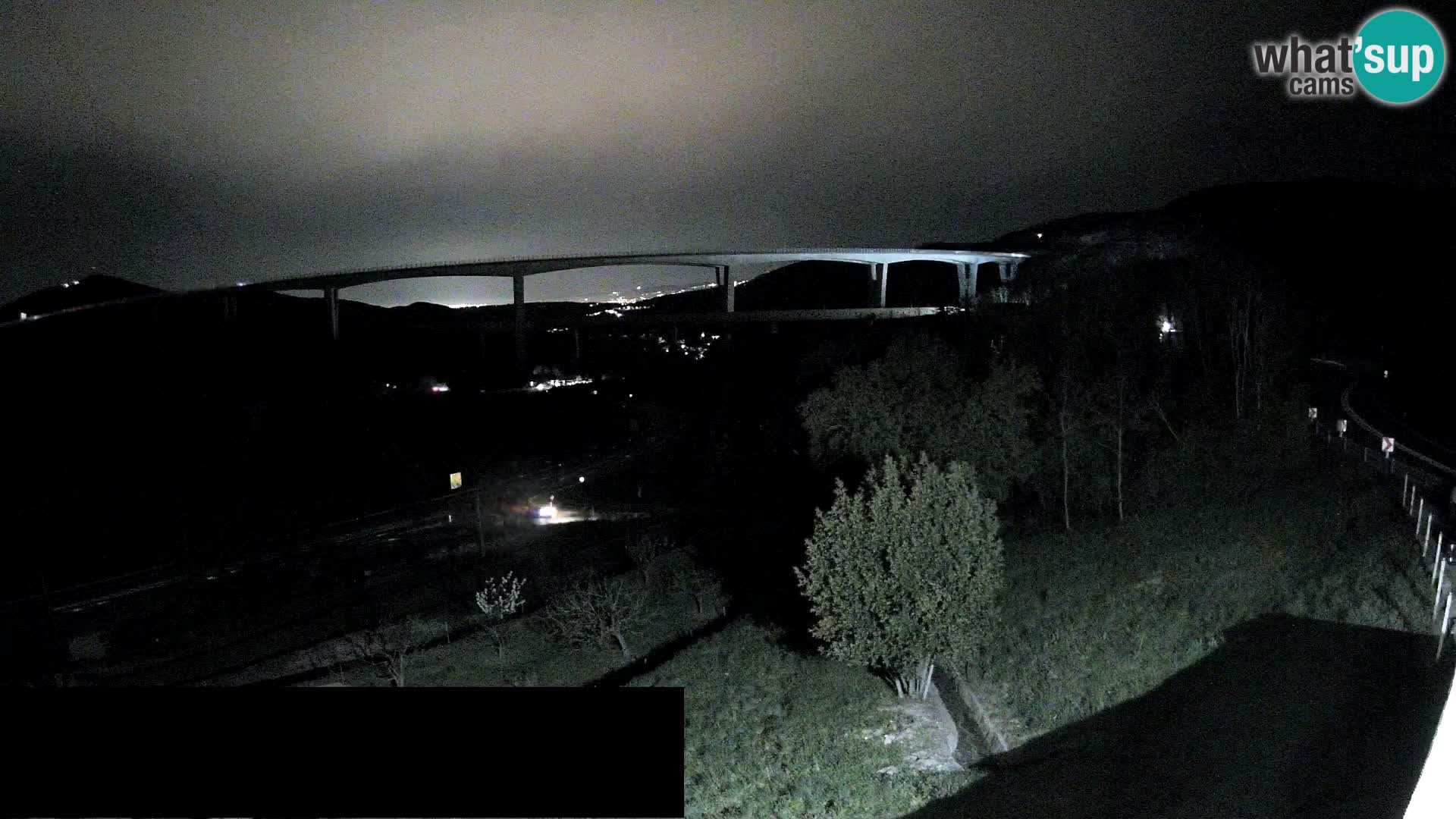 Kamera v živo Črni Kal Viadukt – pogled z Viki Burgerja